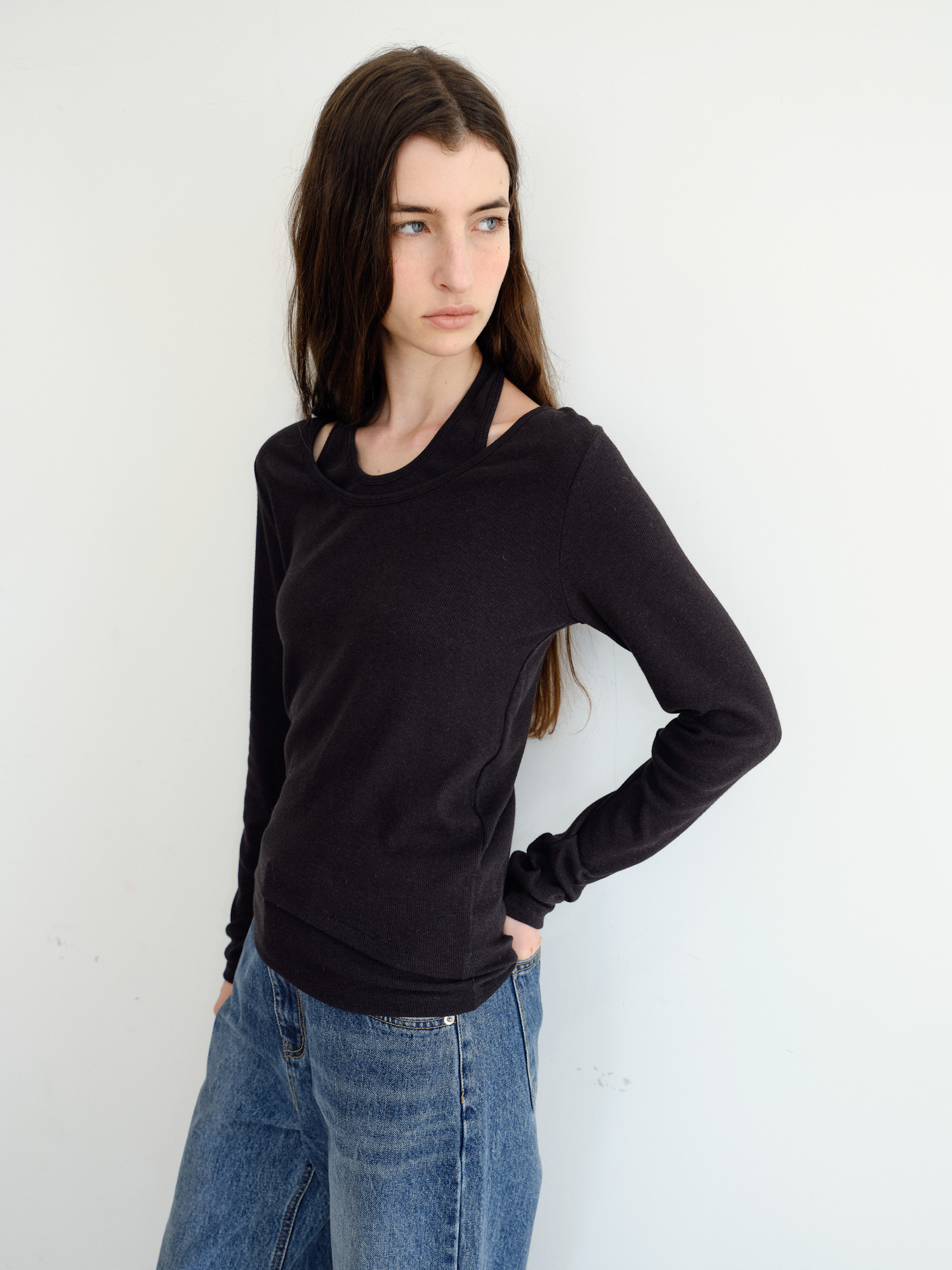 Loop Halter T-shirt [Black]