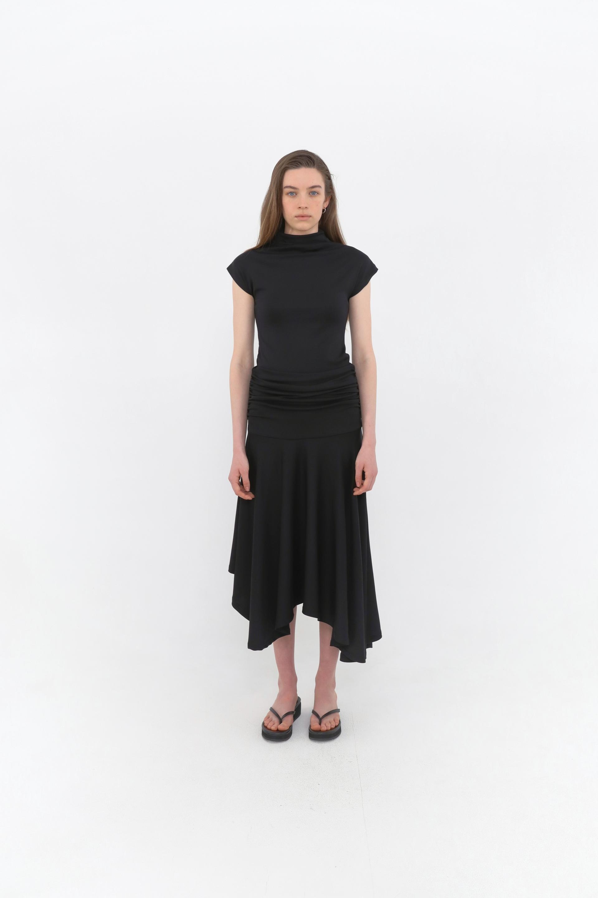 Hane Draped Asymmetric Skirt [Black]