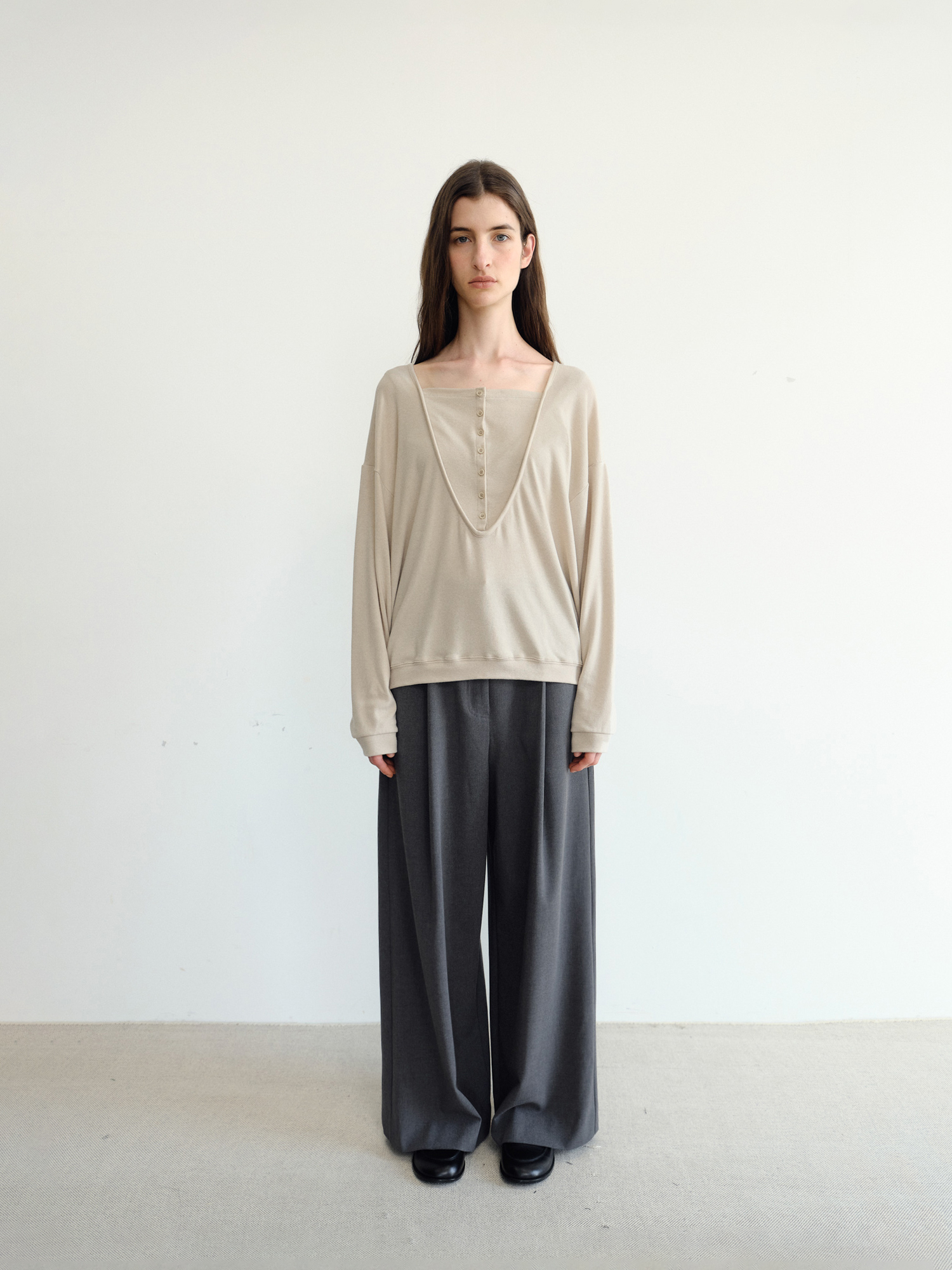 Leno Wool V-neck T-shirt [Beige]