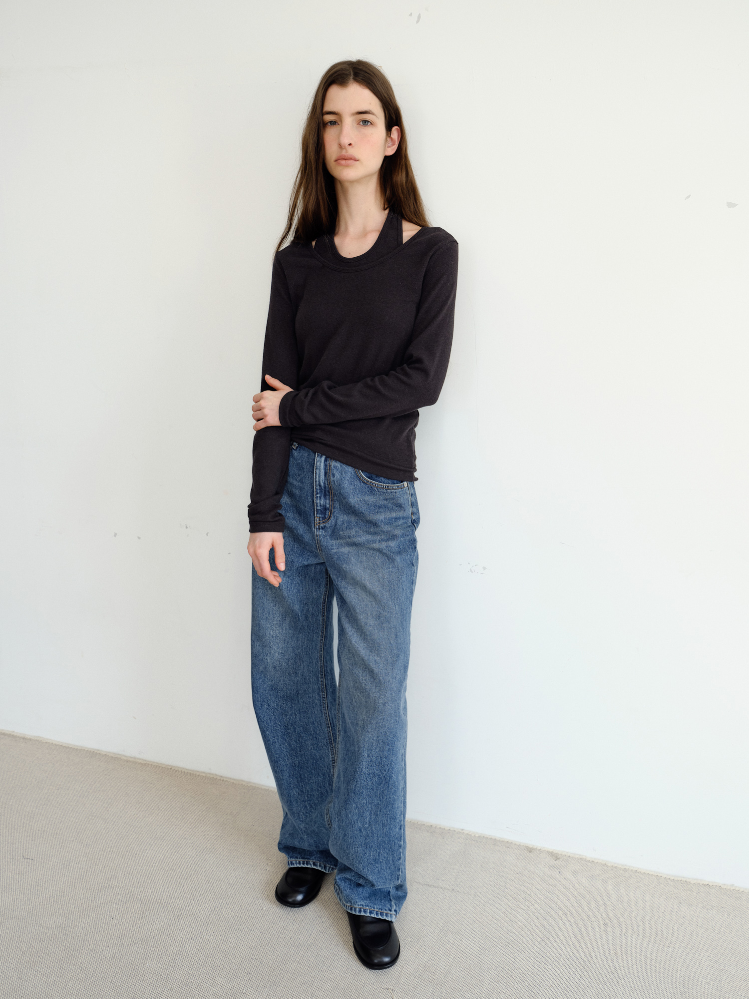 Loop Halter T-shirt [Black]