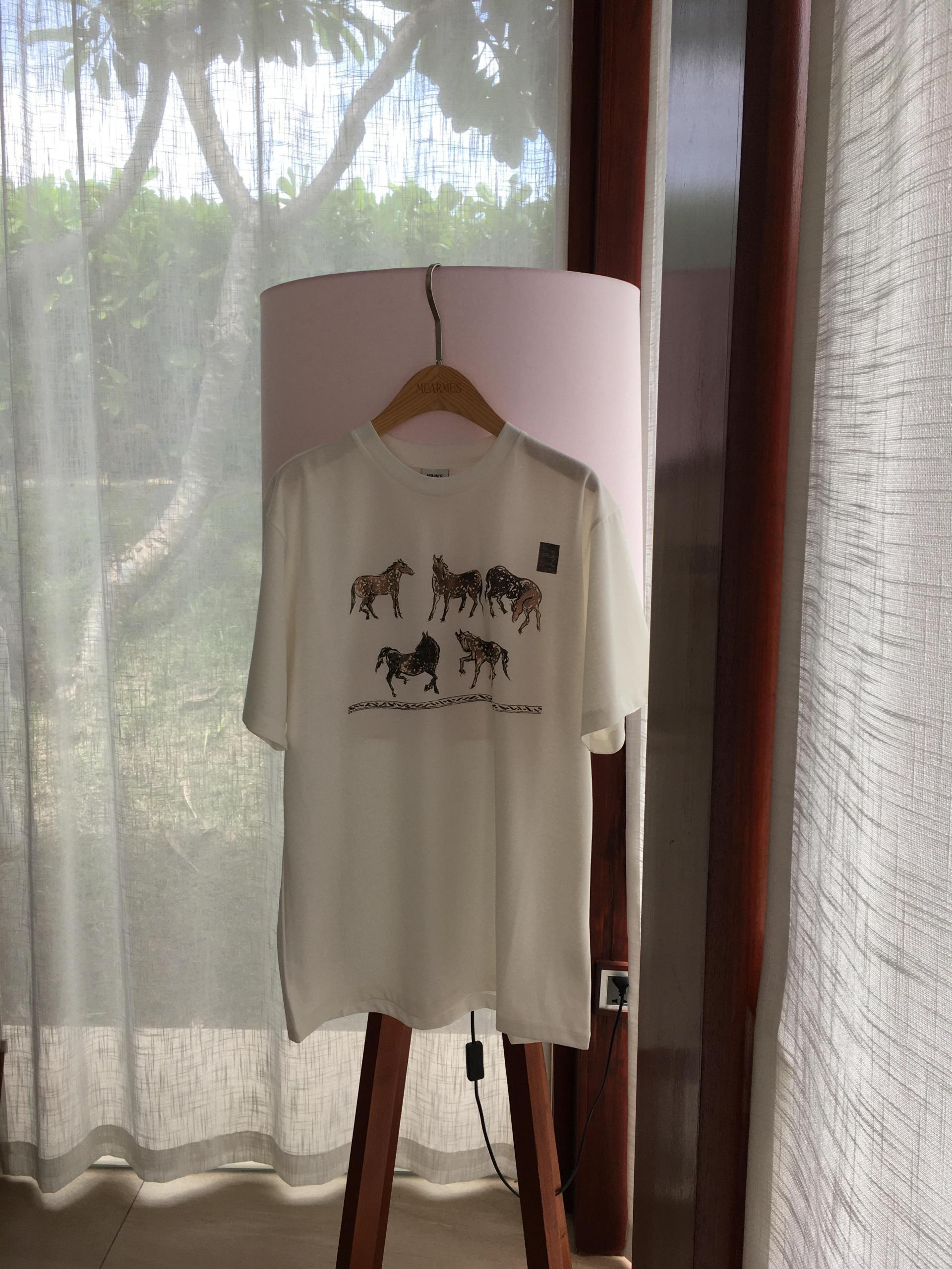 Carla X Horse Drawing T-Shirt [Ivory]