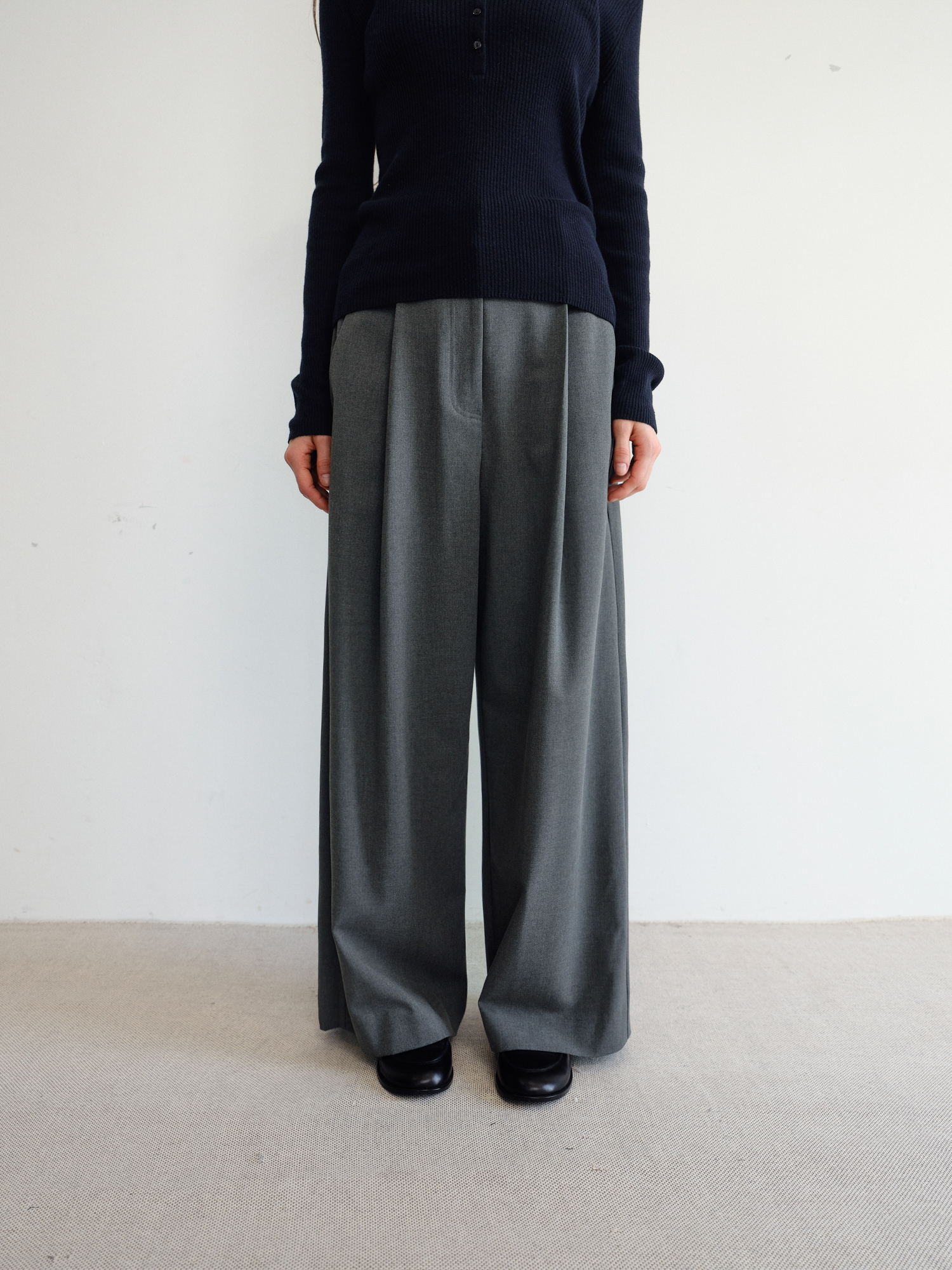 Grove Wool Wide Slacks [Gray]