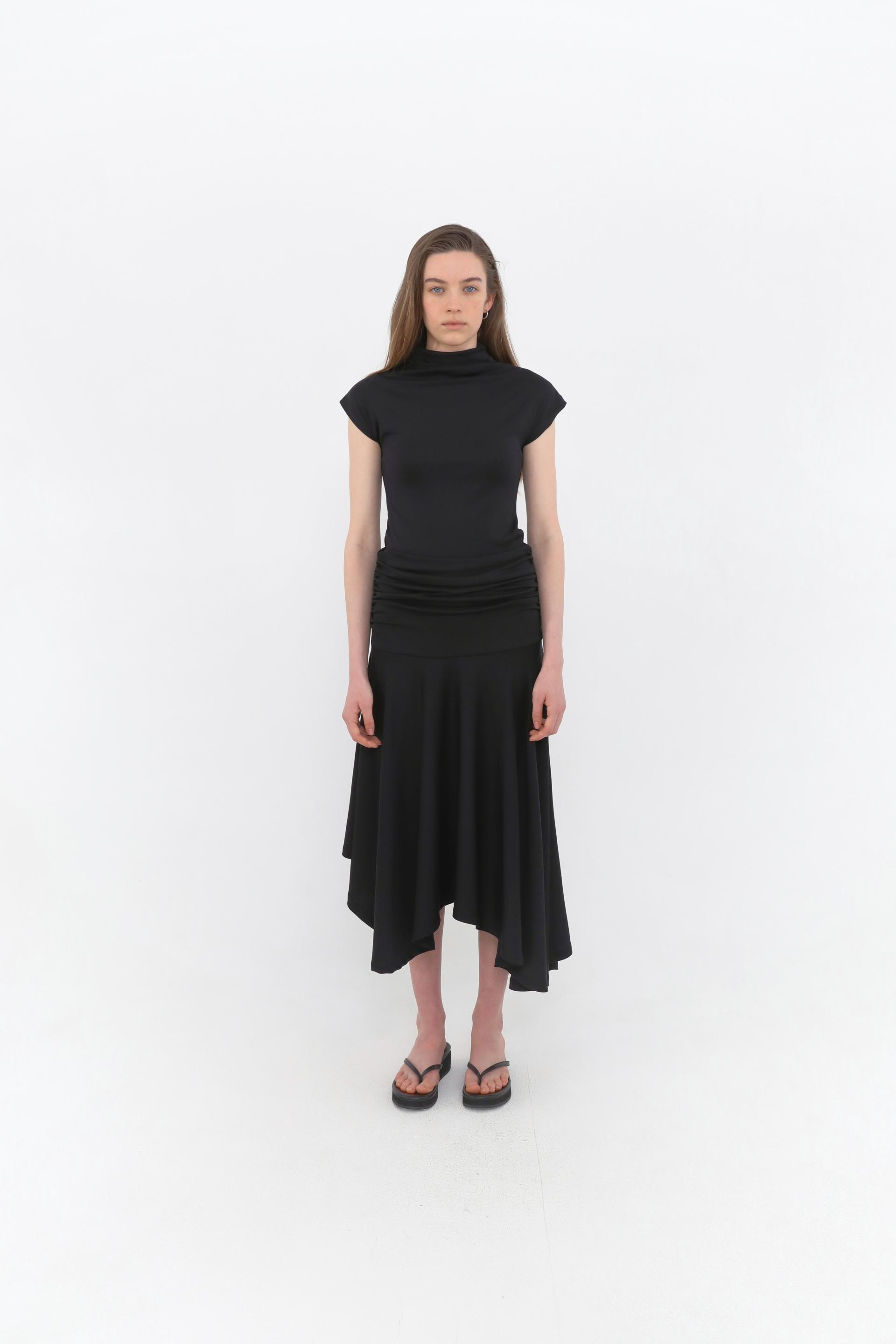 Hane Draped Asymmetric Skirt [Black]
