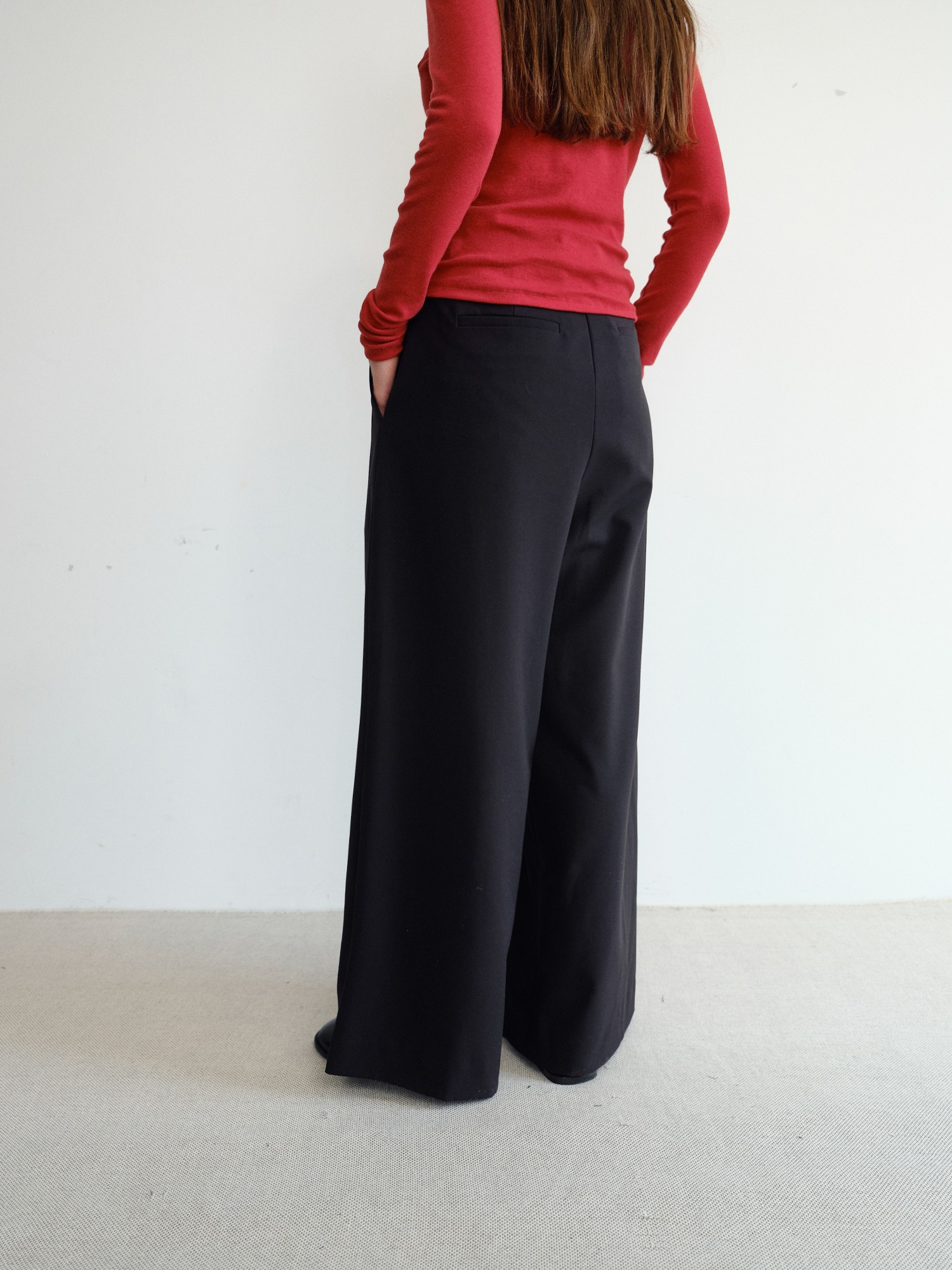 Grove Wool Wide Slacks [Black]