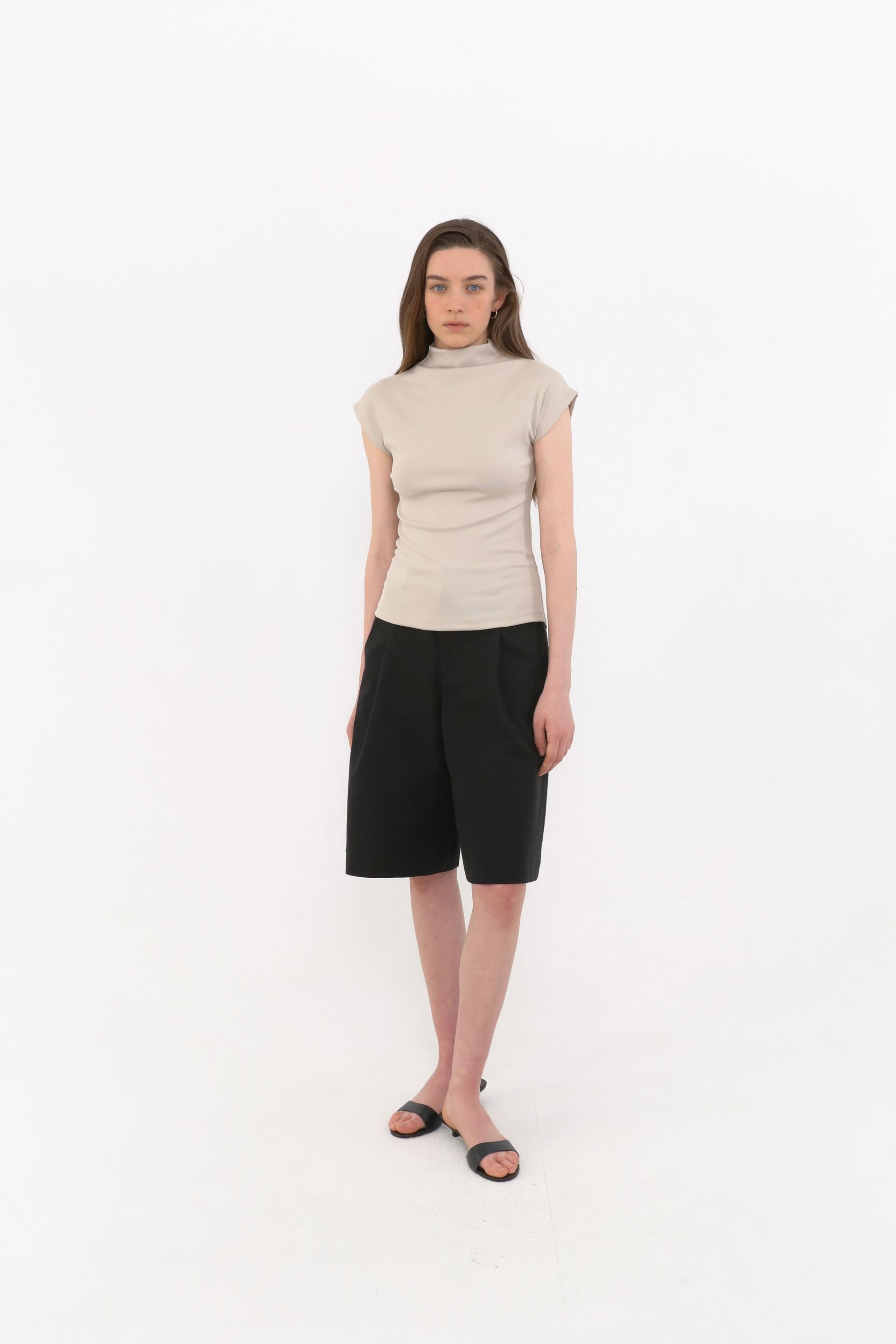 Our Pintuck Bermuda Pants [Black]