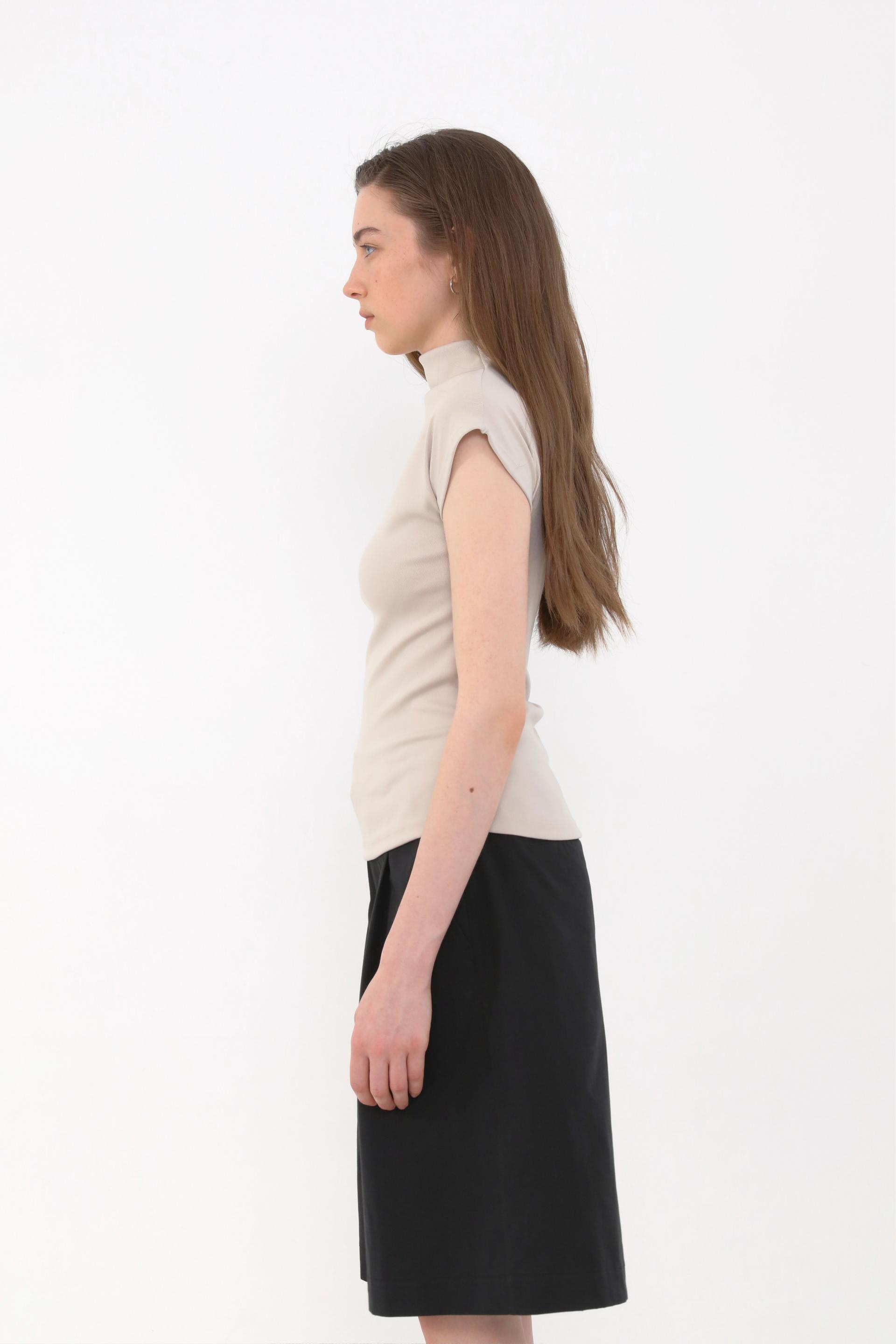 Our Pintuck Bermuda Pants [Black] ( 5/19 이후 순차배송 )
