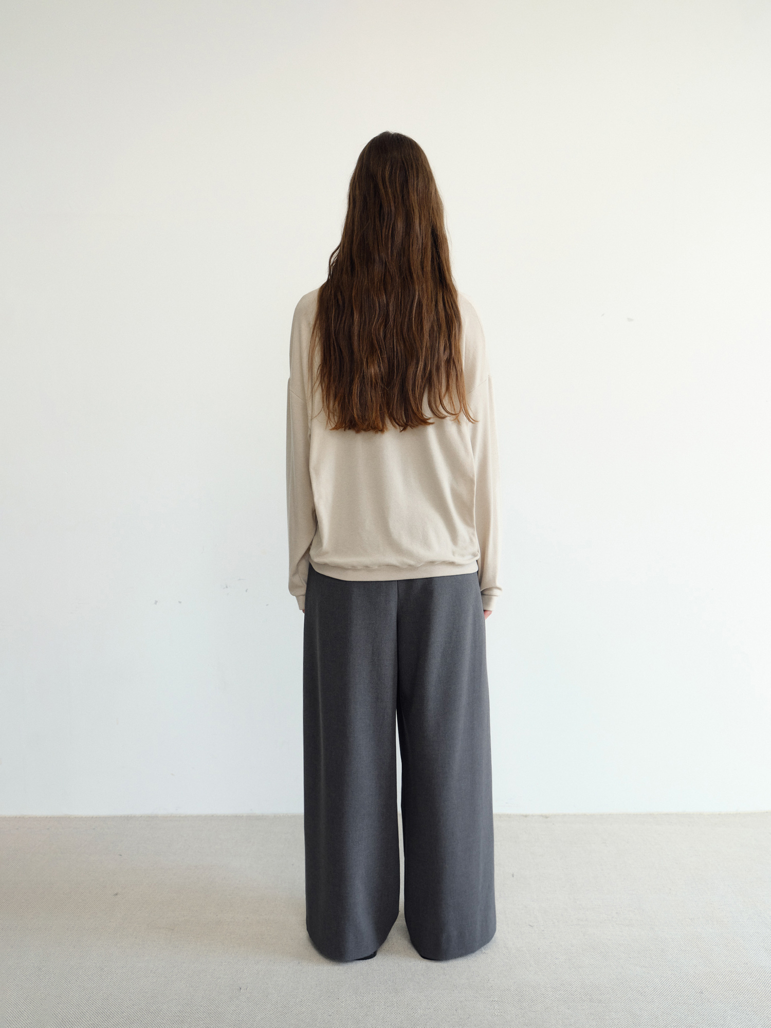 Leno Wool V-neck T-shirt [Beige]
