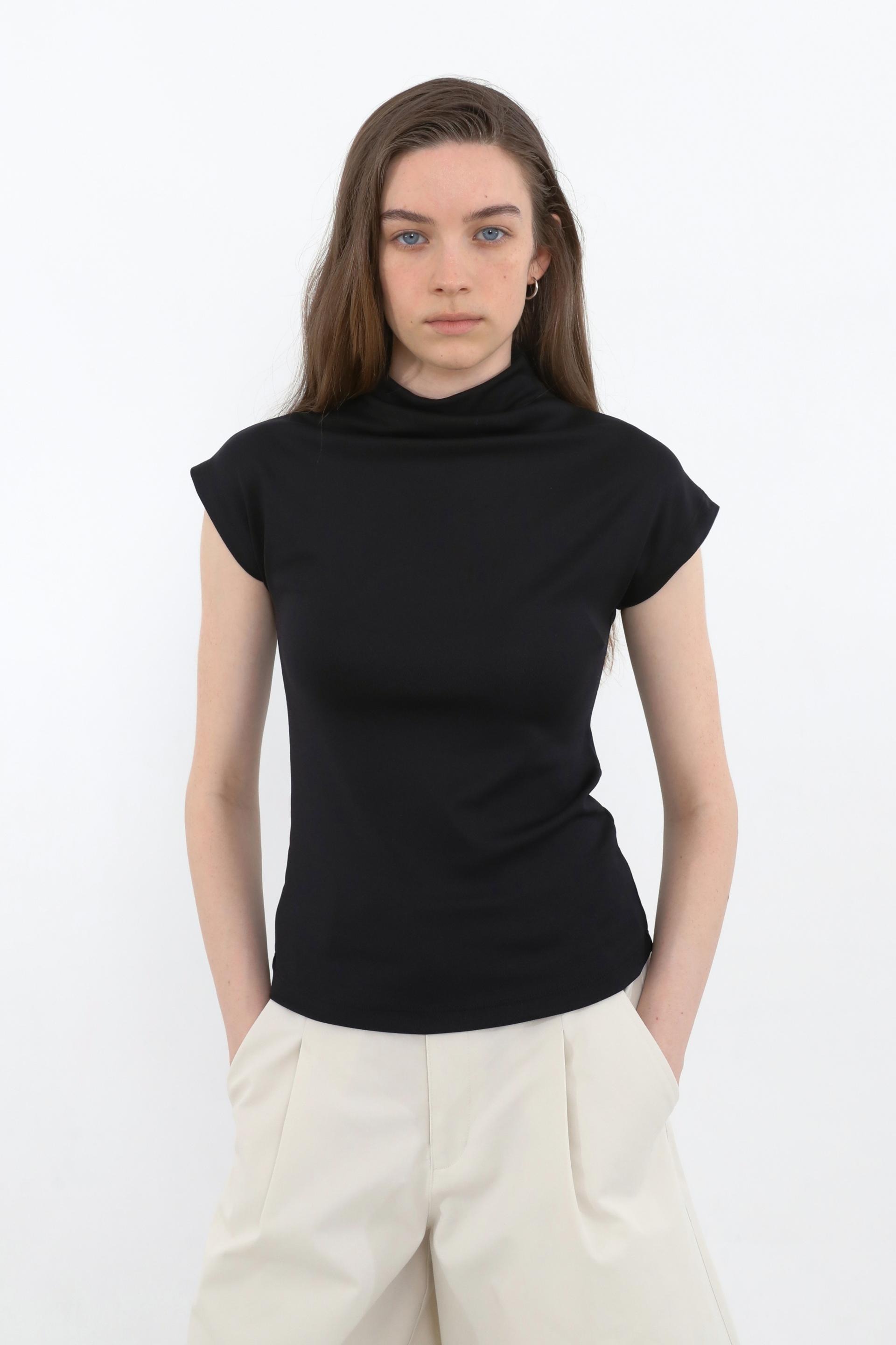 Hane Roll-Neck Sleeveless [Black]