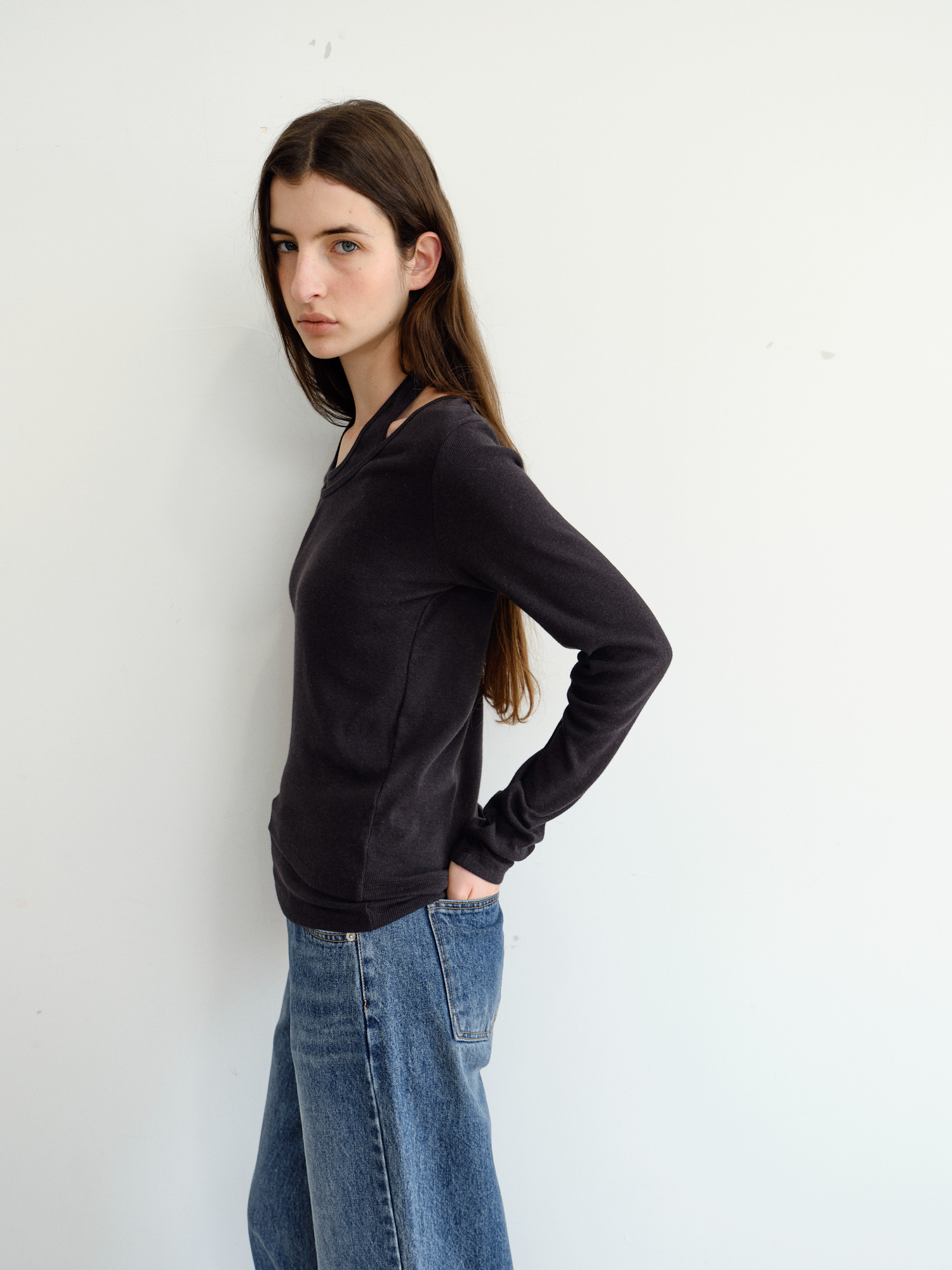 Loop Halter T-shirt [Black]