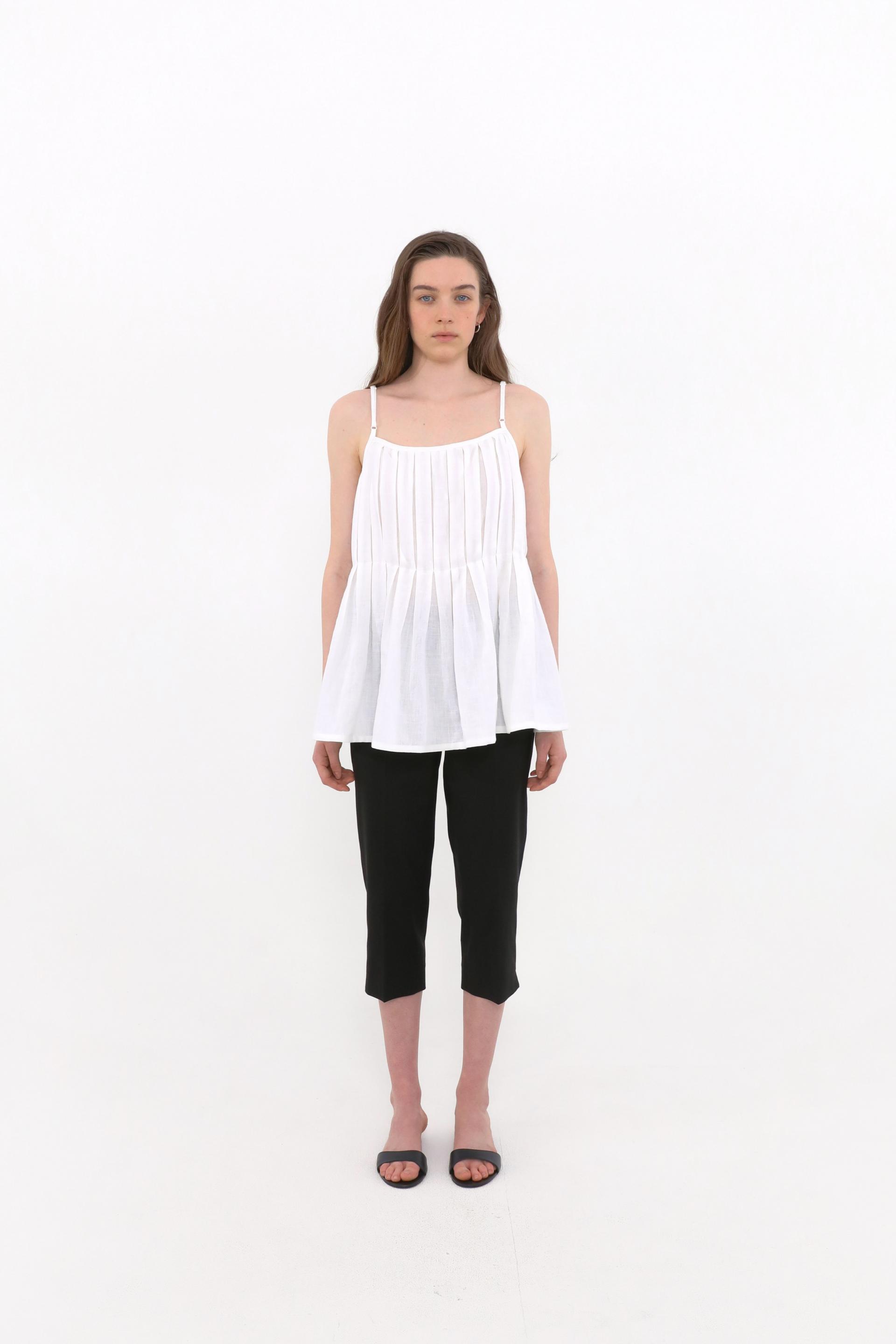 Rosy Pleated Linen Sleeveless [Ivory]