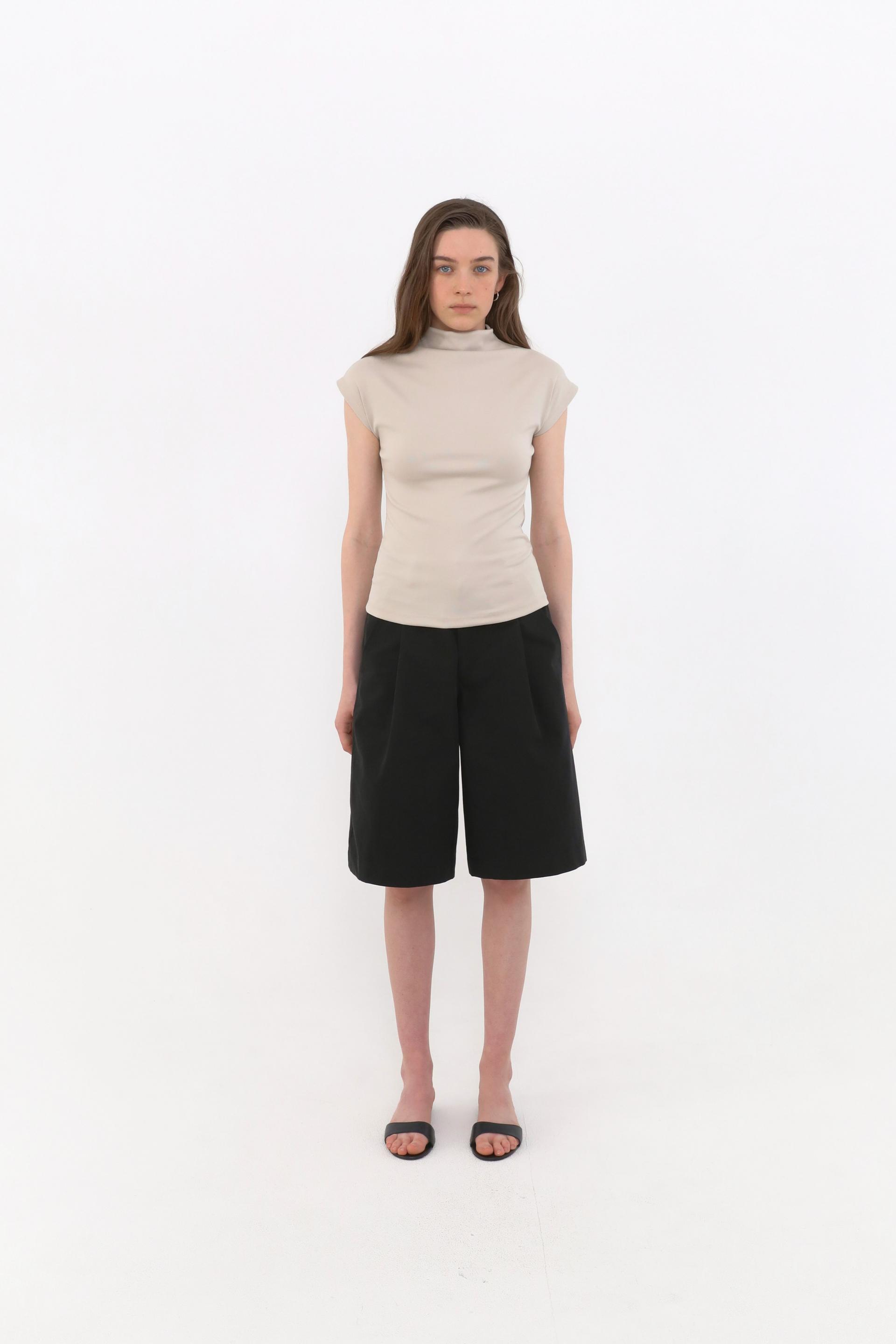 Our Pintuck Bermuda Pants [Black]