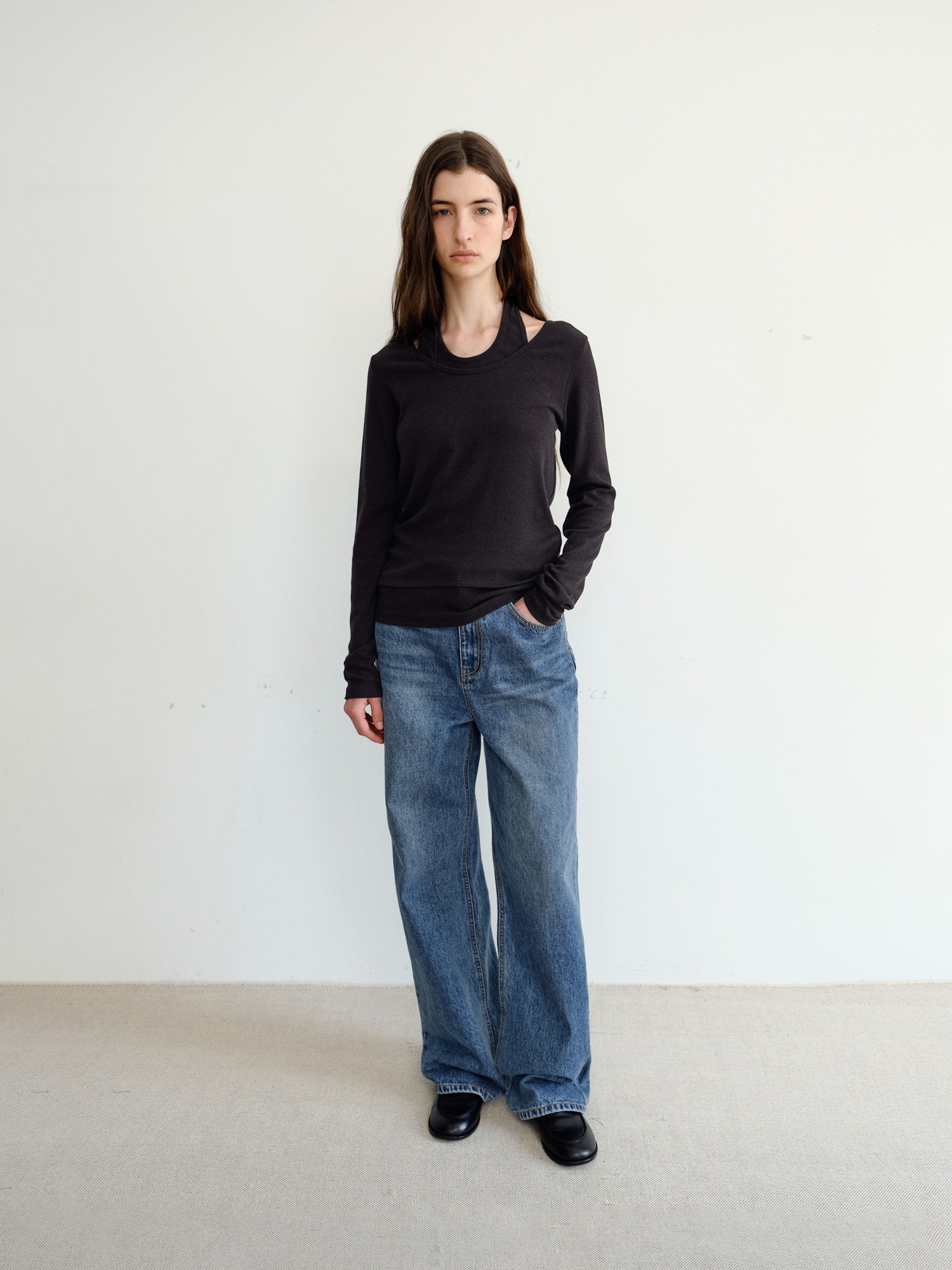 Loop Halter T-shirt [Black]