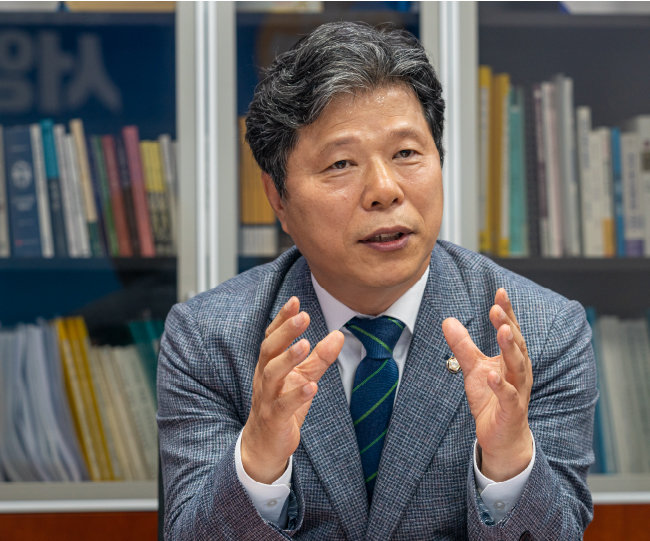 서영석 의원은 “반려동물을 그 자체로 존중하고 사랑해야 한다”고 강조했다. [홍태식 객원기자]