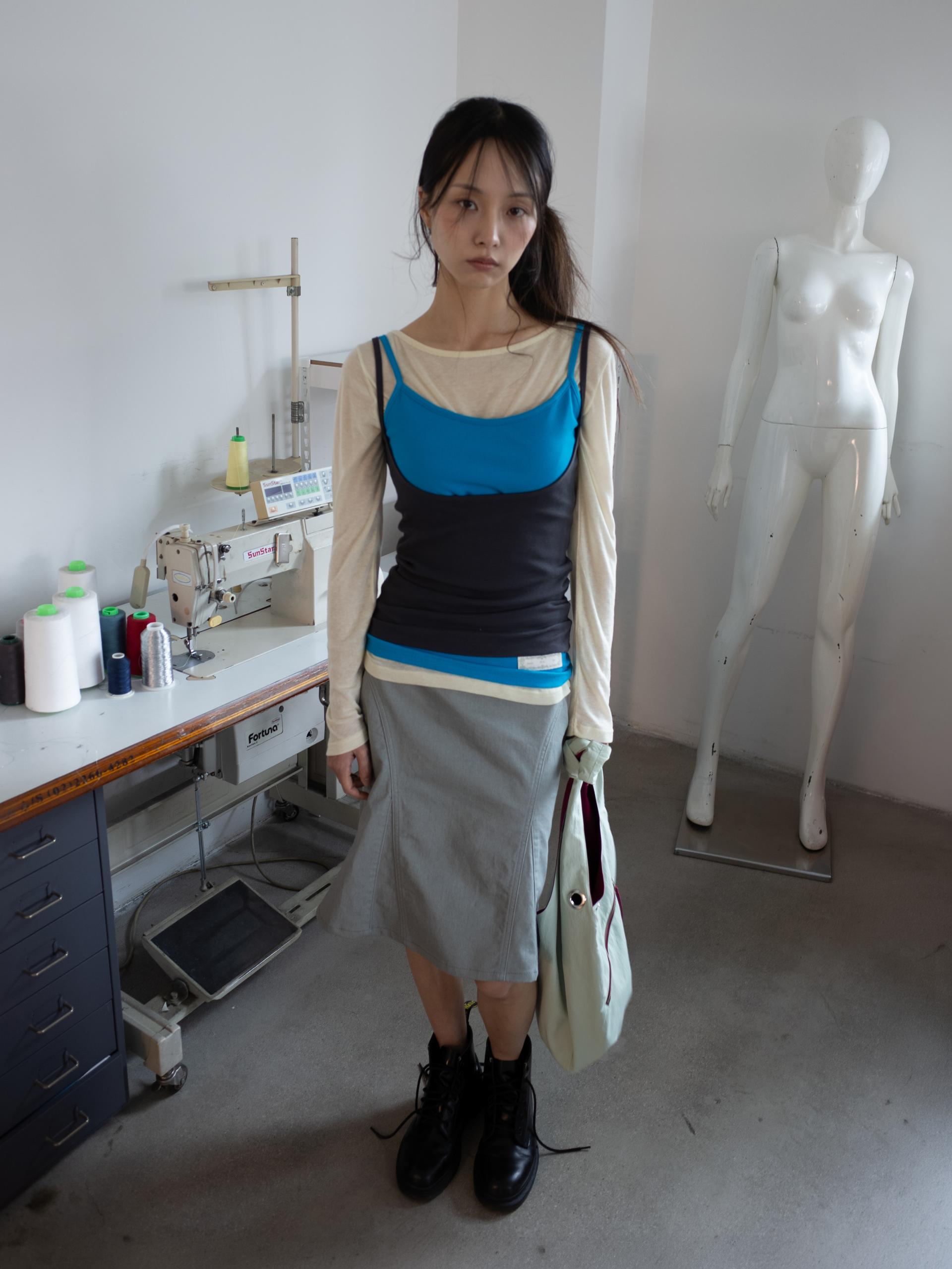 [2차 6/1출고] EASY OPEN BACK SLEEVELESS (COBALT BLUE)