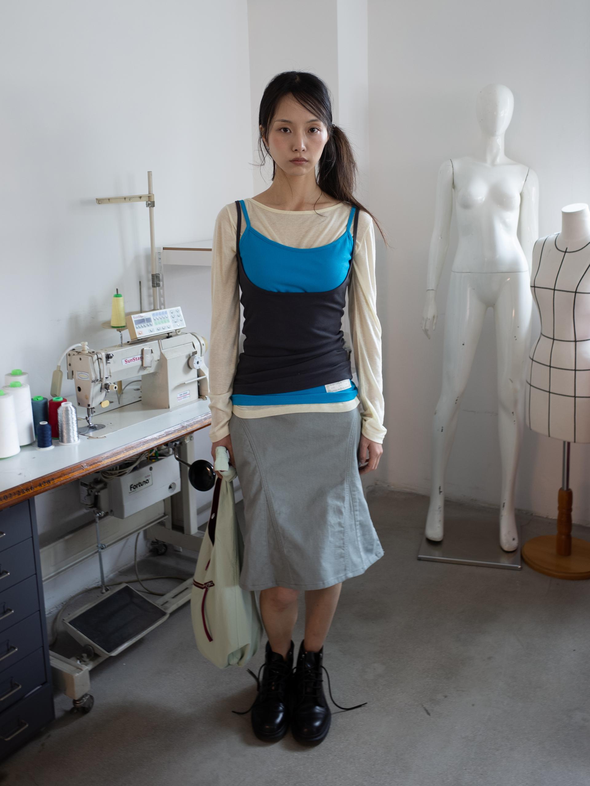 [2차 6/1출고] EASY OPEN BACK SLEEVELESS (COBALT BLUE)