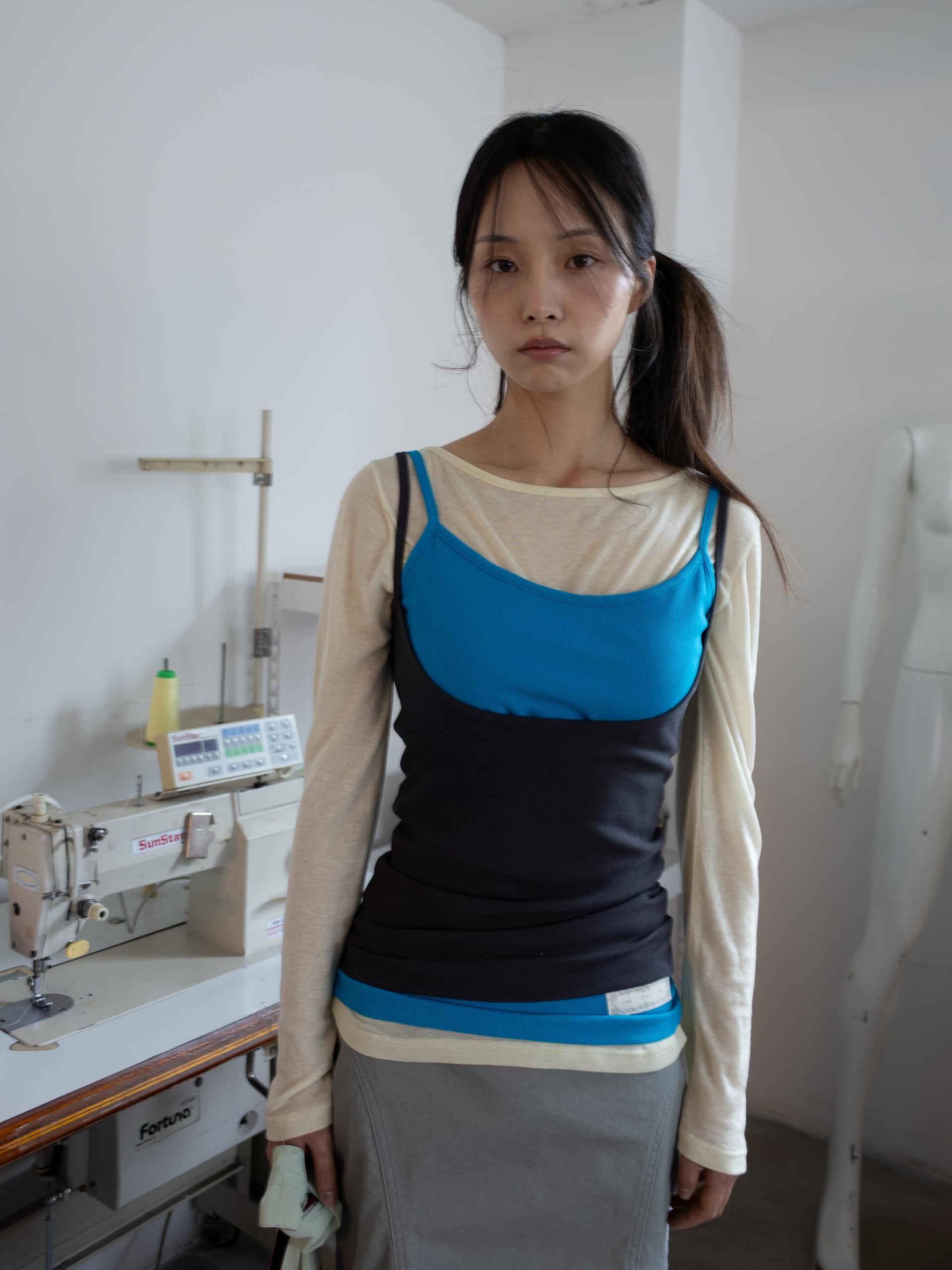 [2차 6/1출고] EASY OPEN BACK SLEEVELESS (COBALT BLUE)