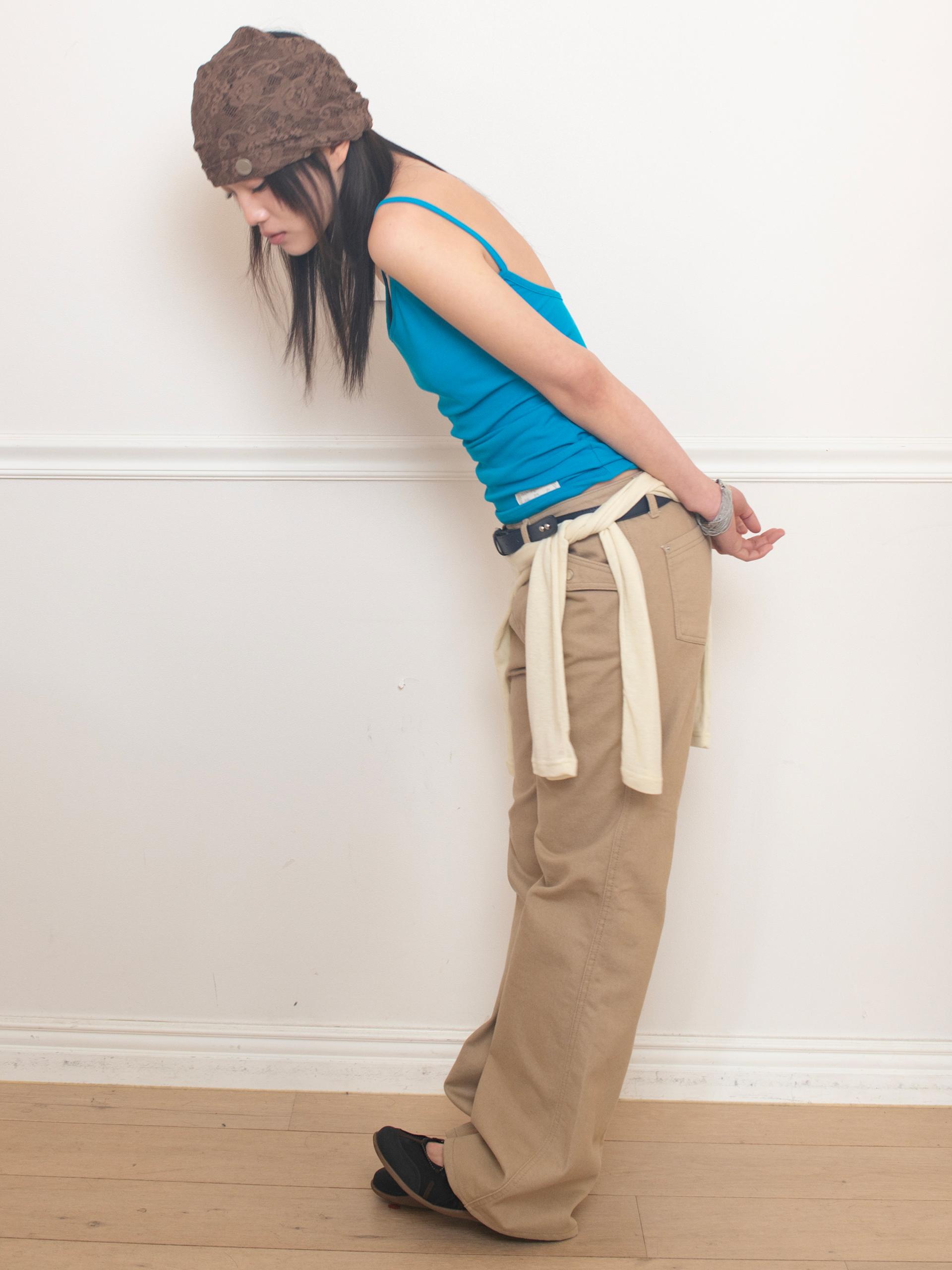 [2차 6/1출고] EASY OPEN BACK SLEEVELESS (COBALT BLUE)