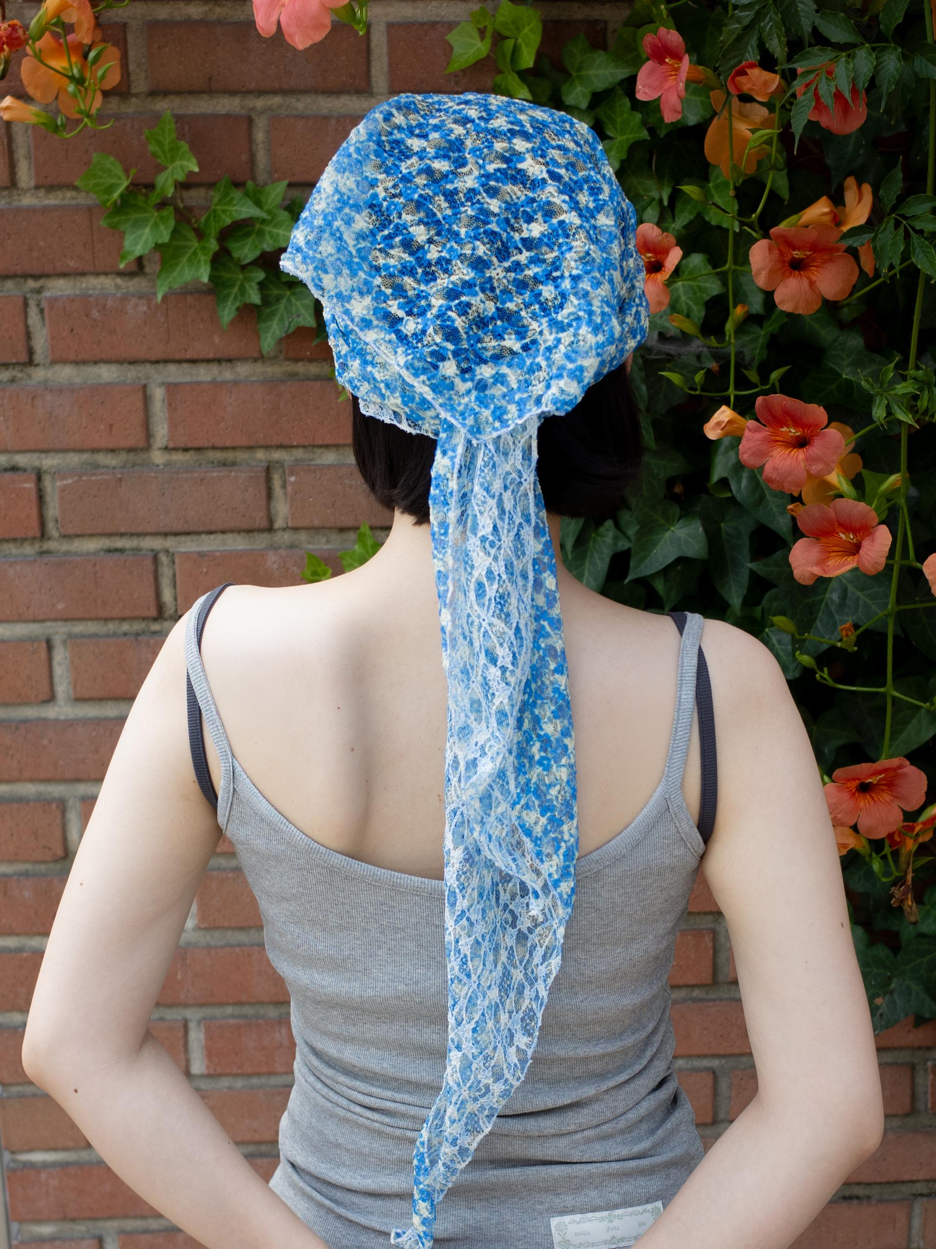 FLORAL PATTERN SCARF (BLUE)