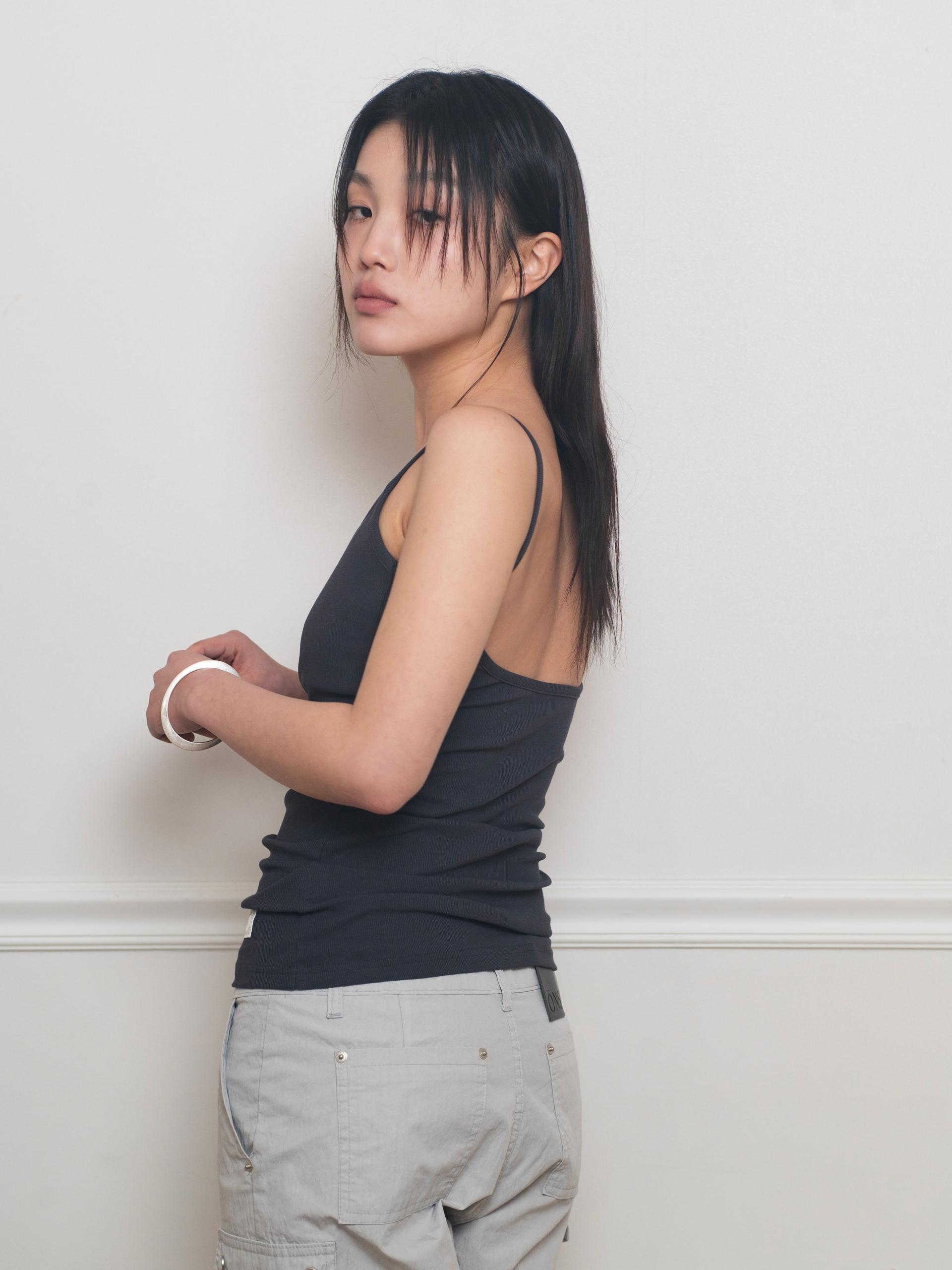 EASY OPEN BACK SLEEVELESS (CHARCOAL)