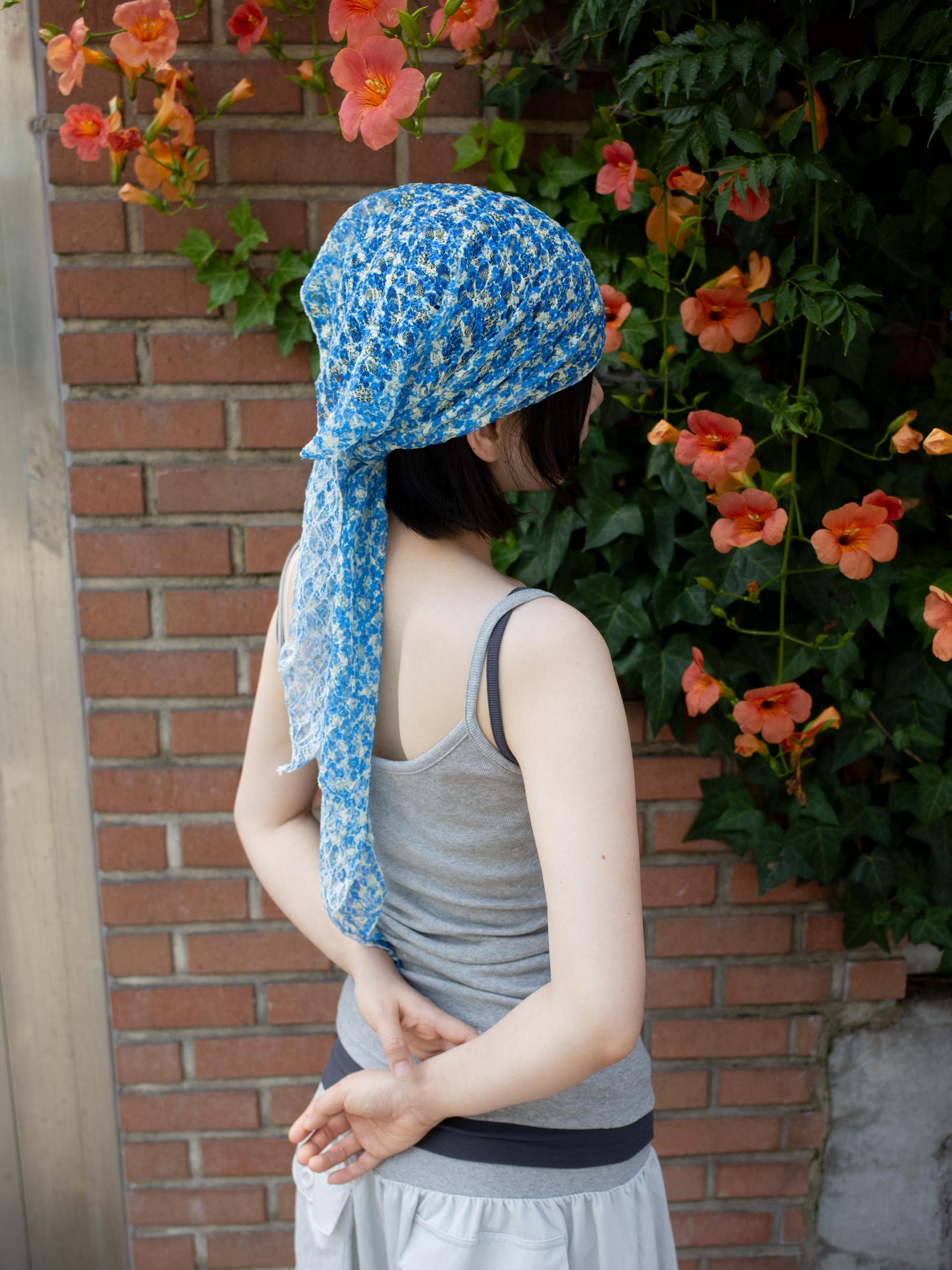 FLORAL PATTERN SCARF (BLUE)