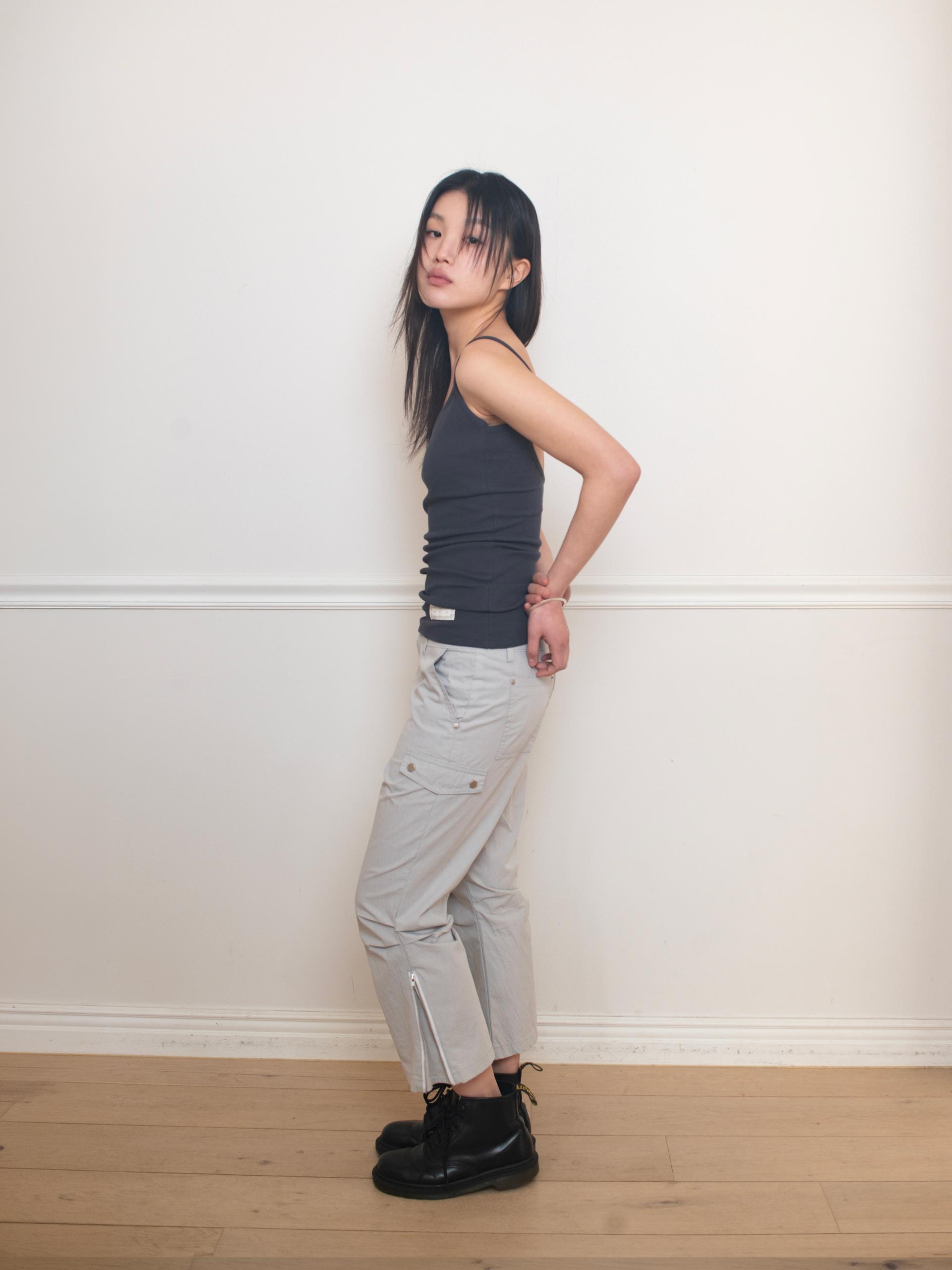 EASY OPEN BACK SLEEVELESS (CHARCOAL)