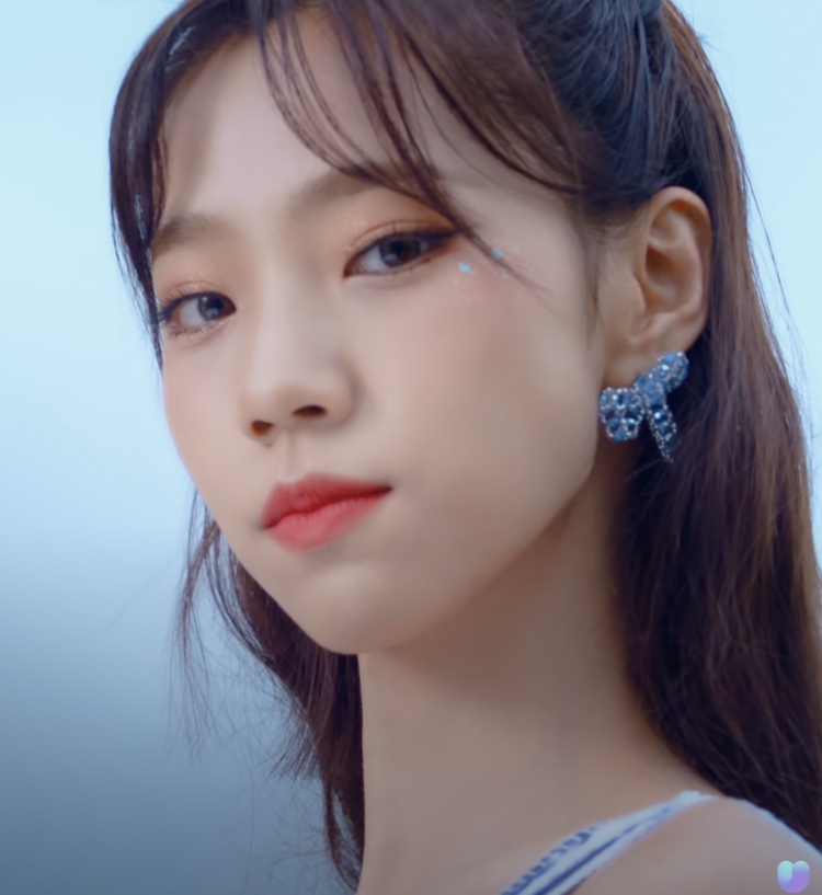 wjsn-yeoreum-wjsn-let-me-in-official-music