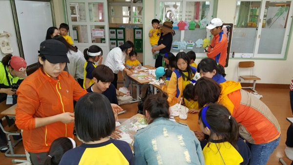 송당초등학교 한마음축제 체험부스(2016.05.04)2.jpg