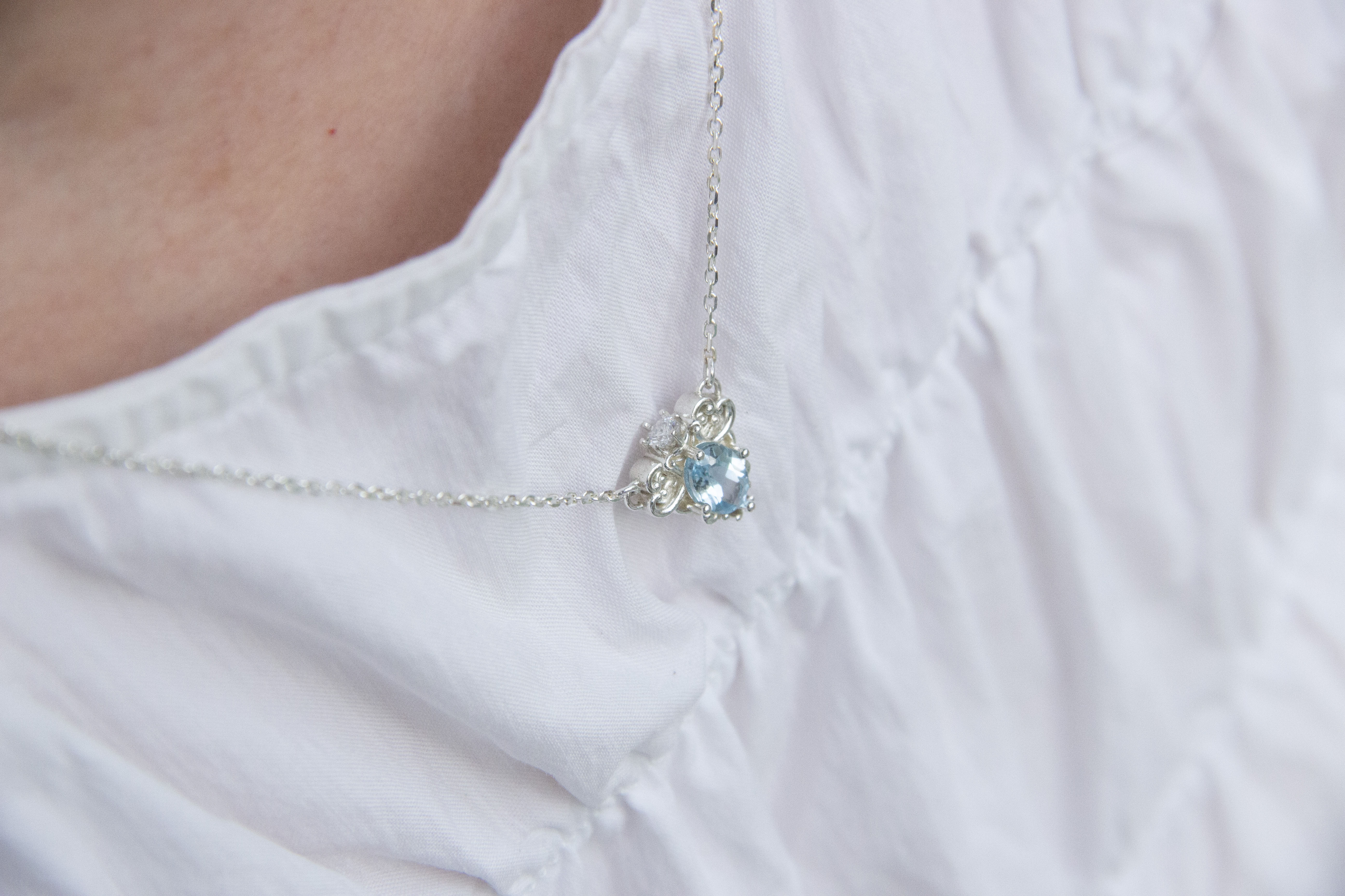 Sealing Wish Necklace_소원의 비약 목걸이_스카이토파즈