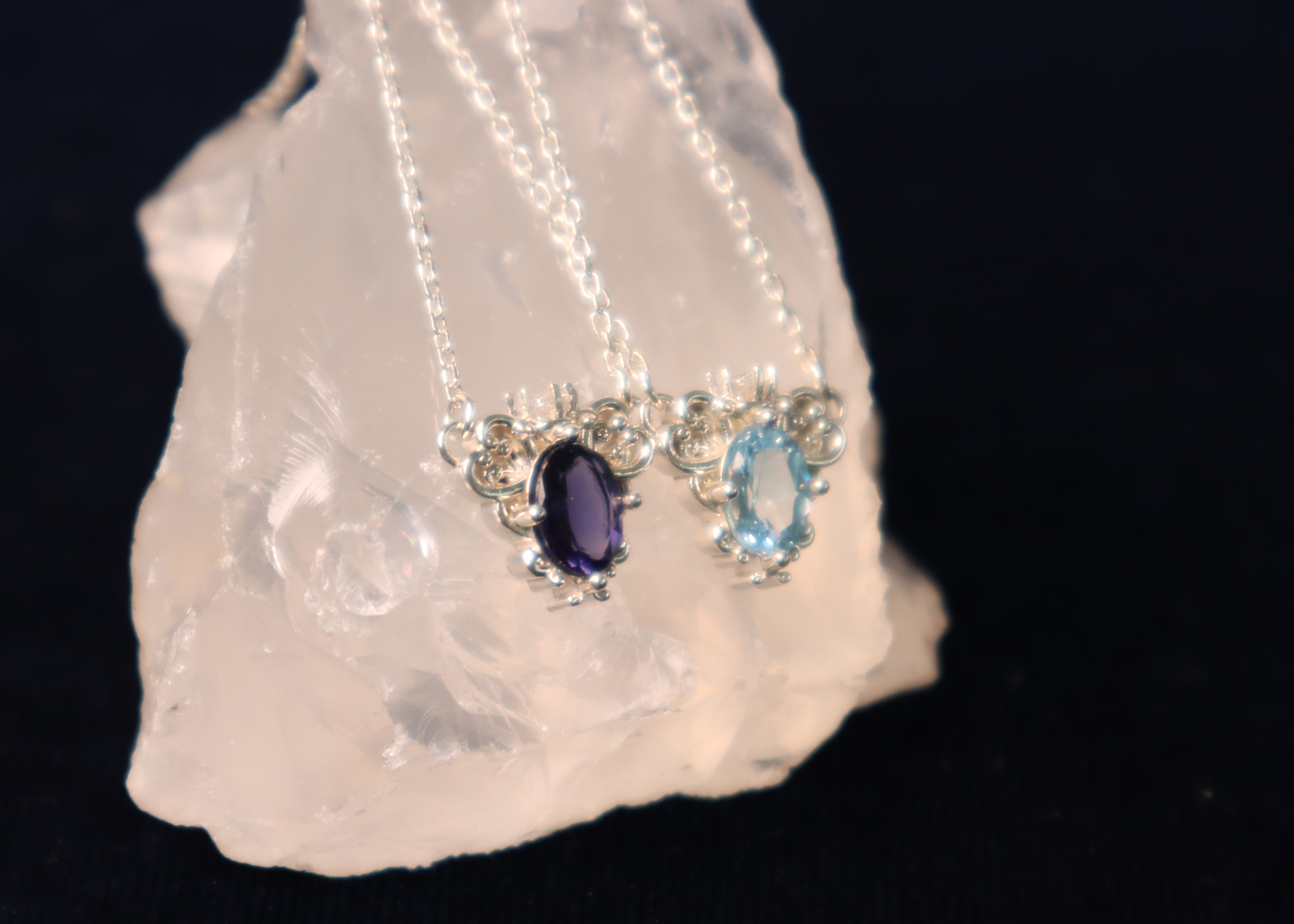 Sealing Wish Necklace_소원의 비약 목걸이_스카이토파즈