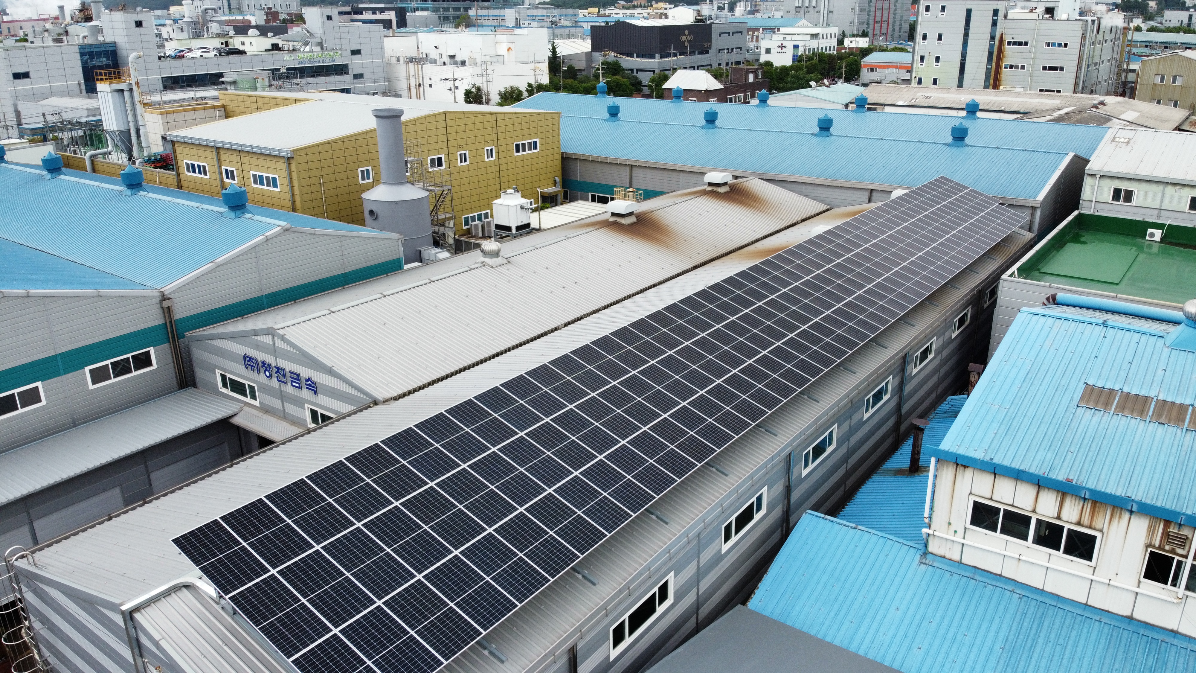 주)창진금속 70kW : 신록태양광에너지