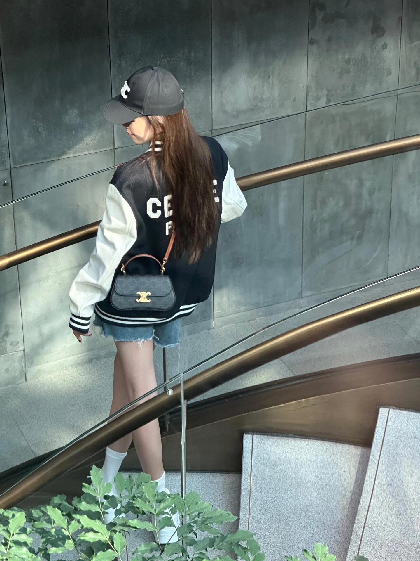 2d12c0998750a.jpg