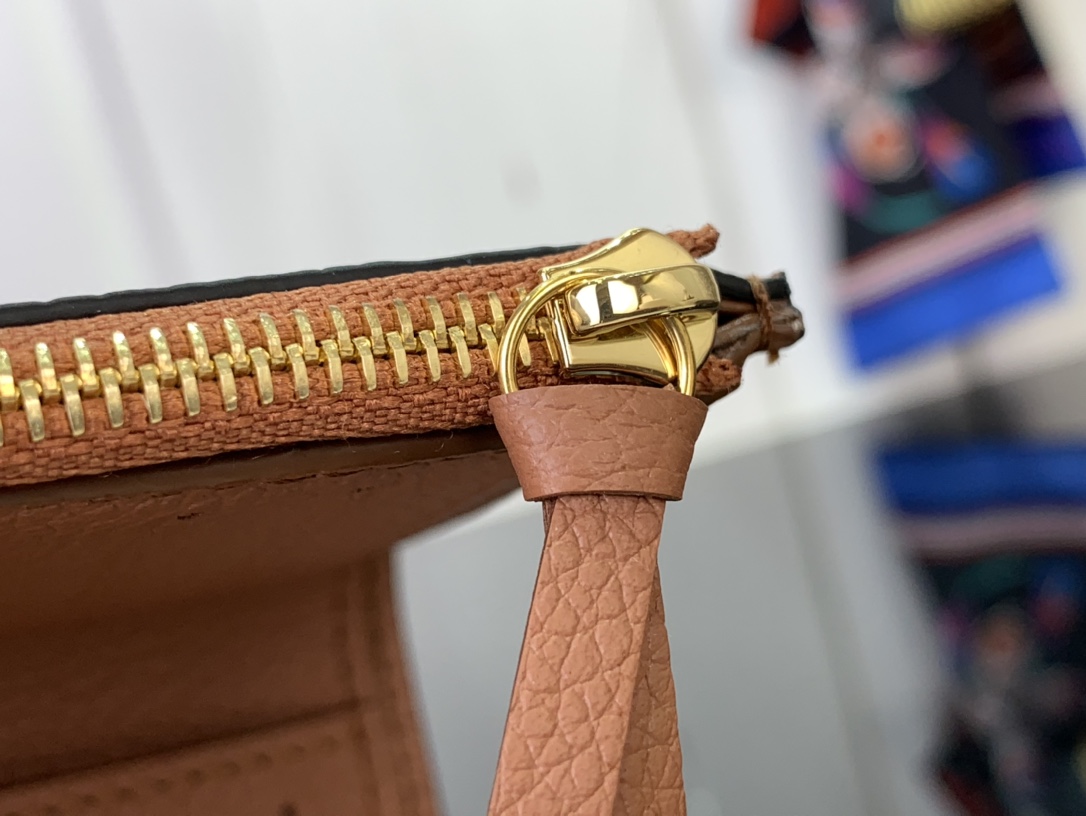 718327c63927b.jpg