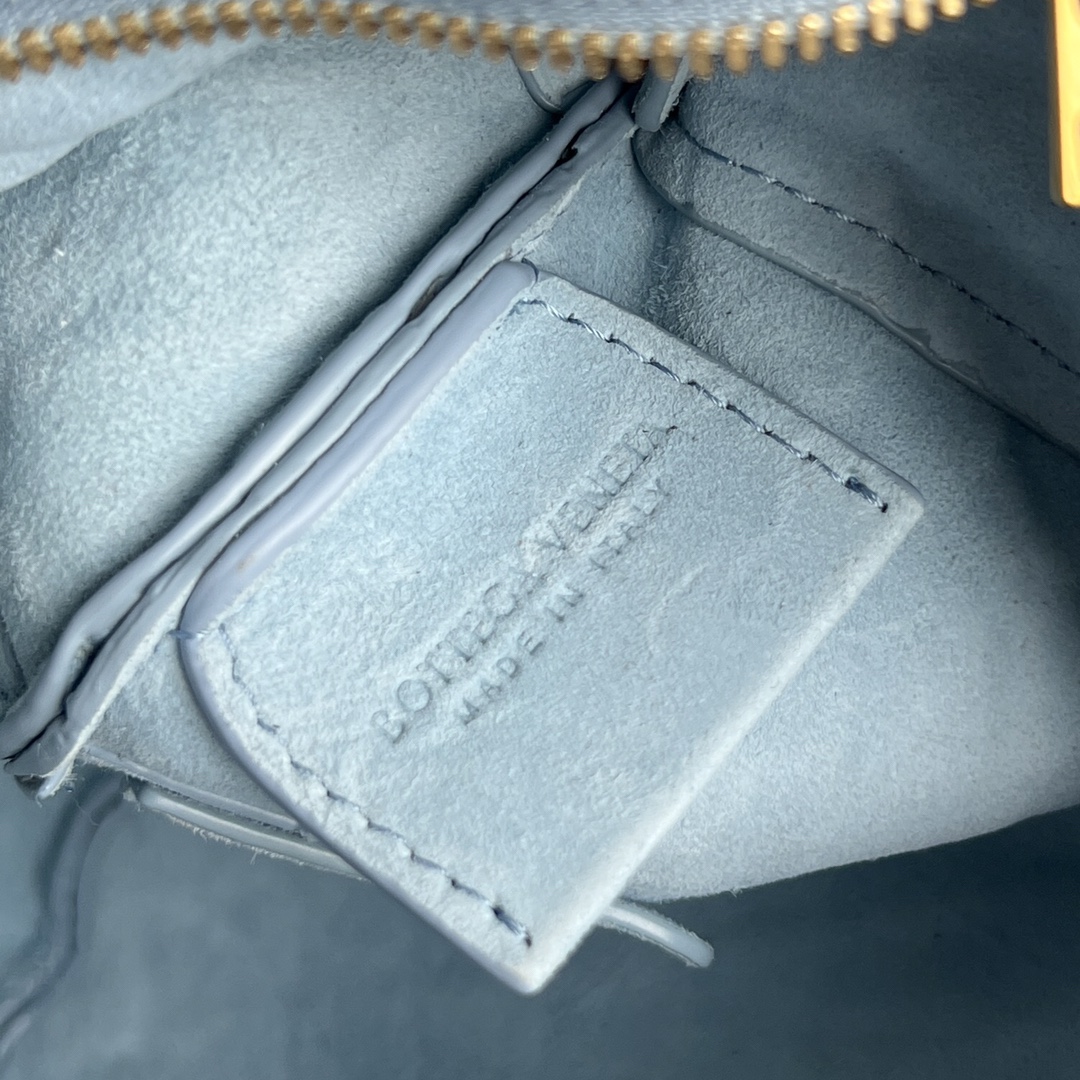 8039aed8c3c21.jpg