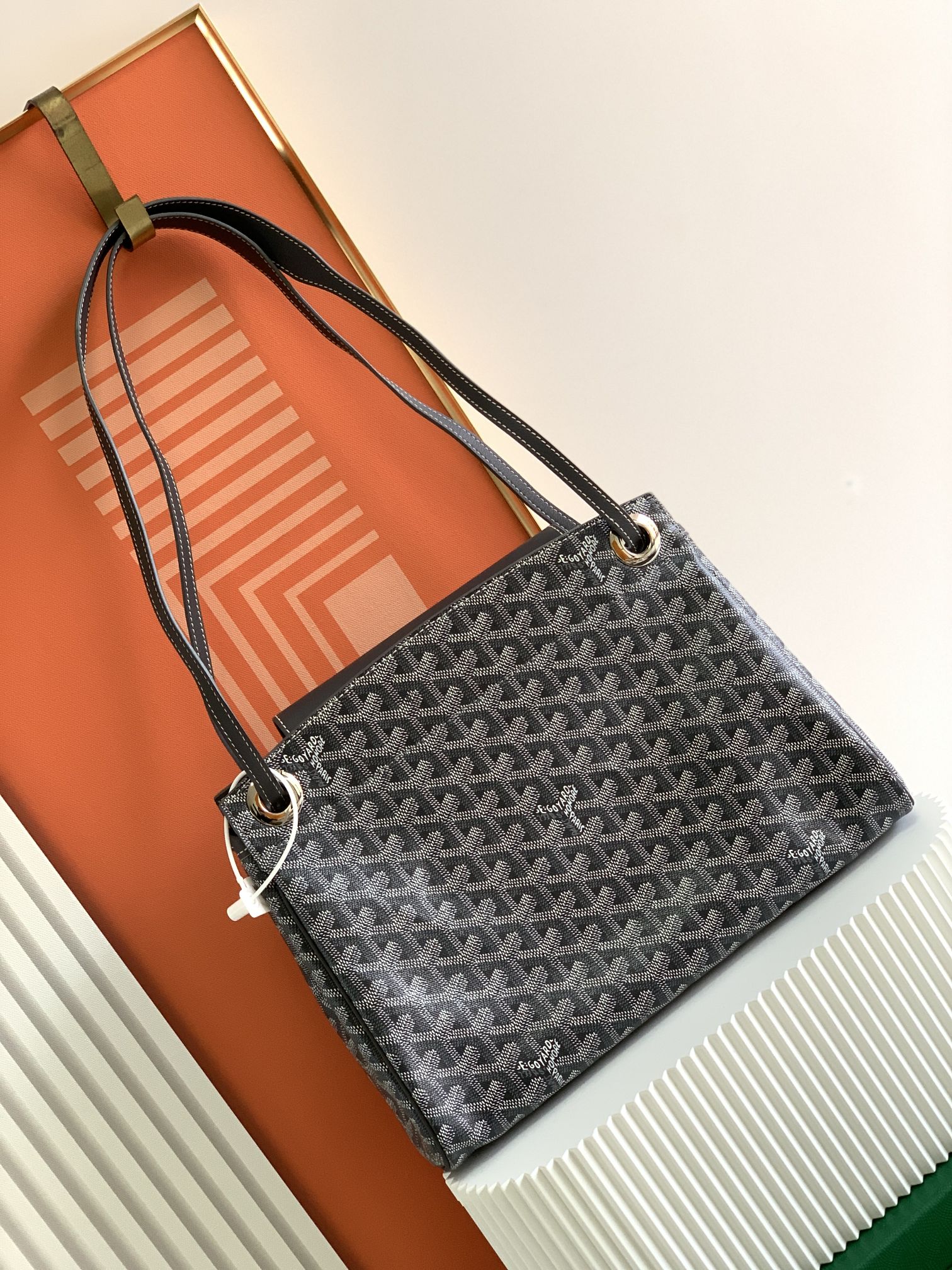 9c22b2736aed3.jpg