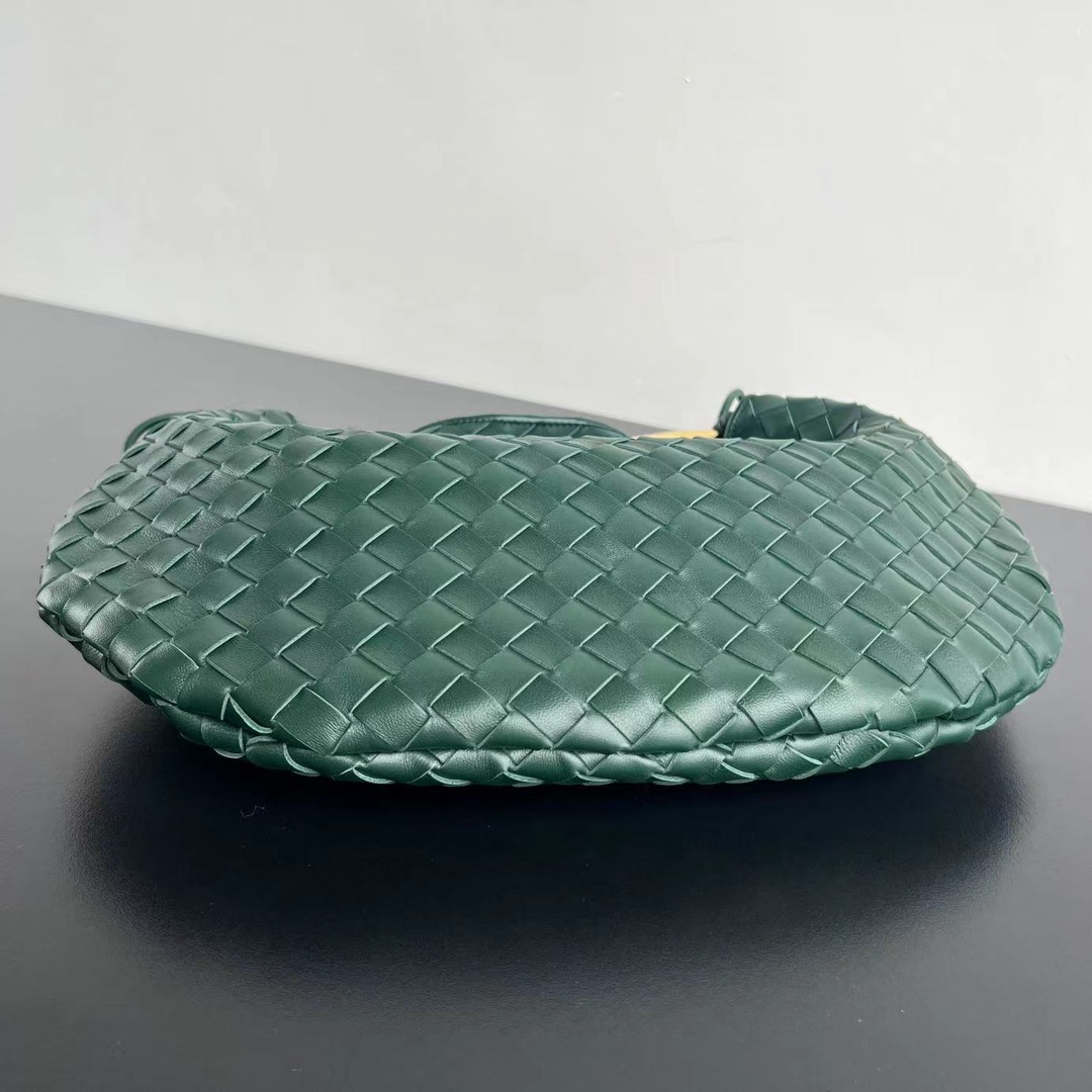 b9b885e34d594.jpg