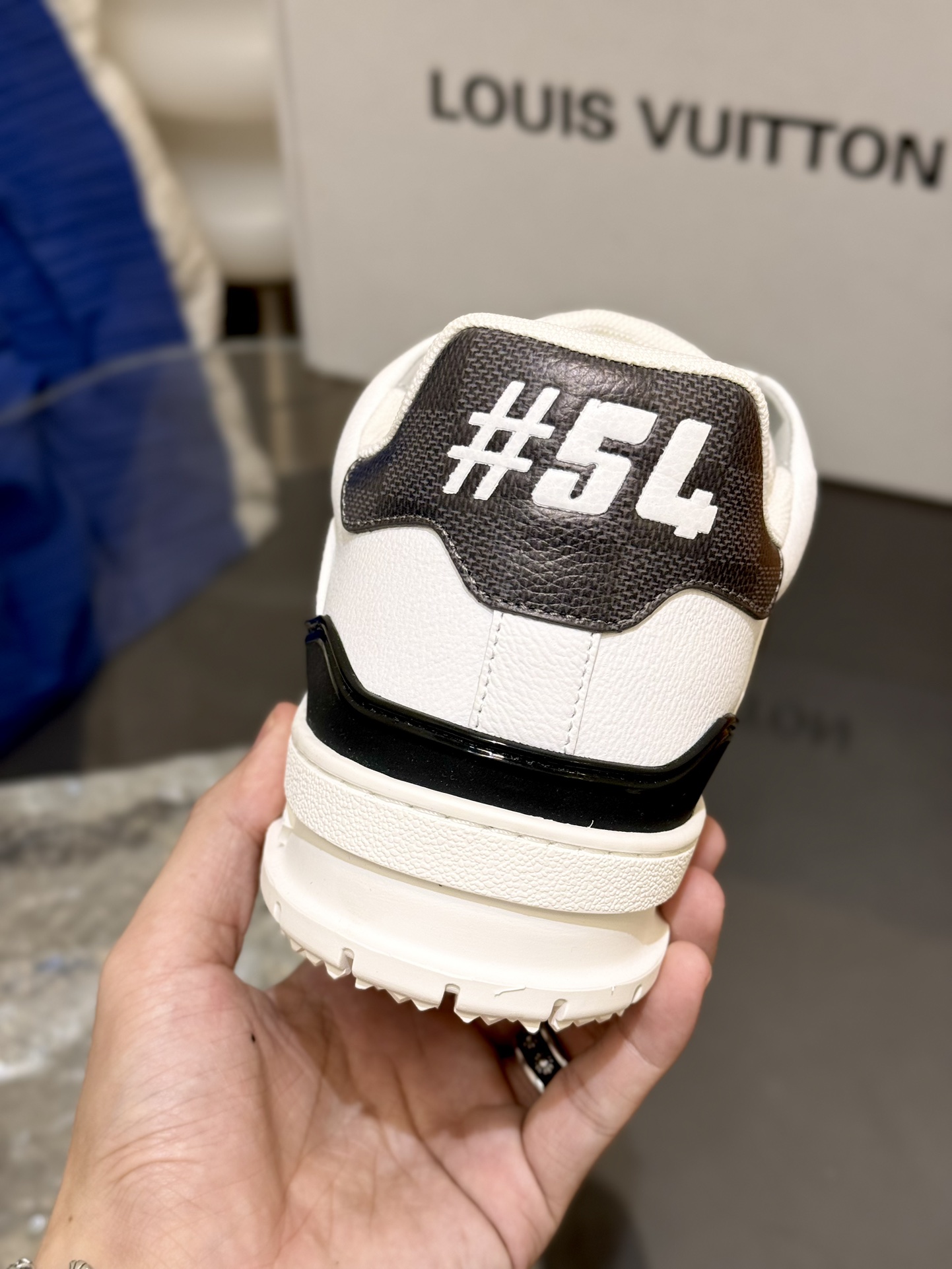 e54fd32c10732.jpg