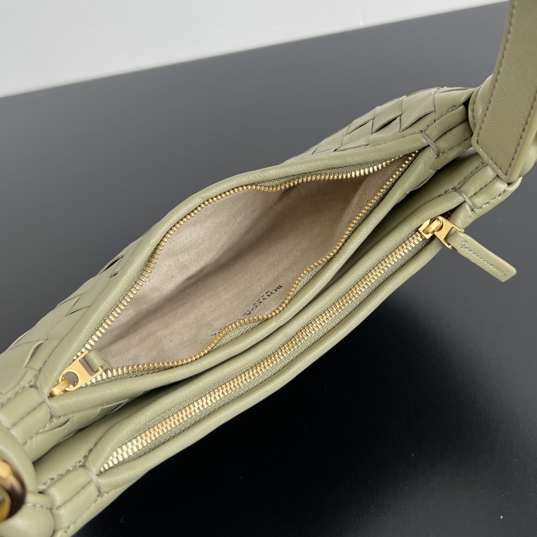 f1b540a5f2a63.jpg