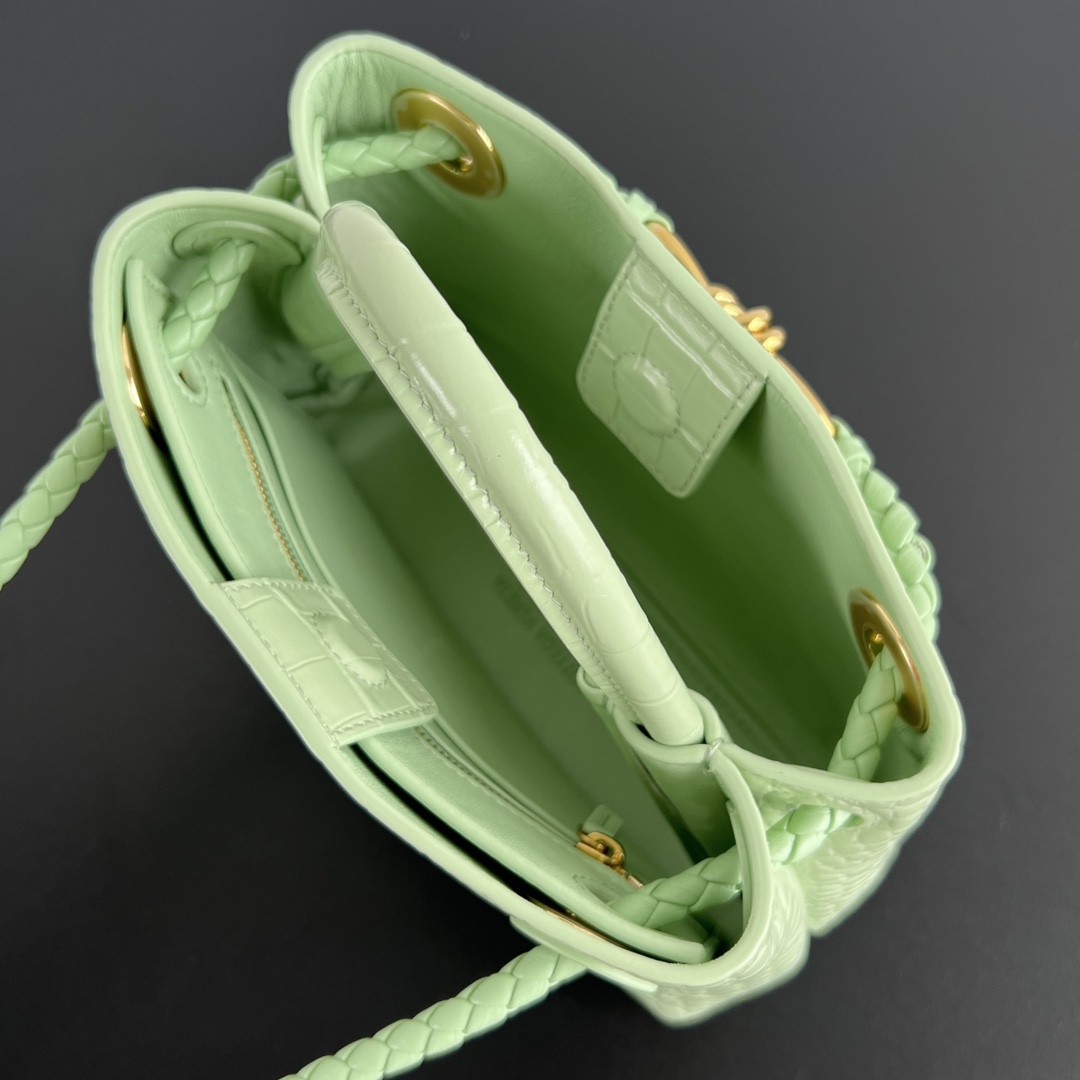 f5691005b33cc.jpg