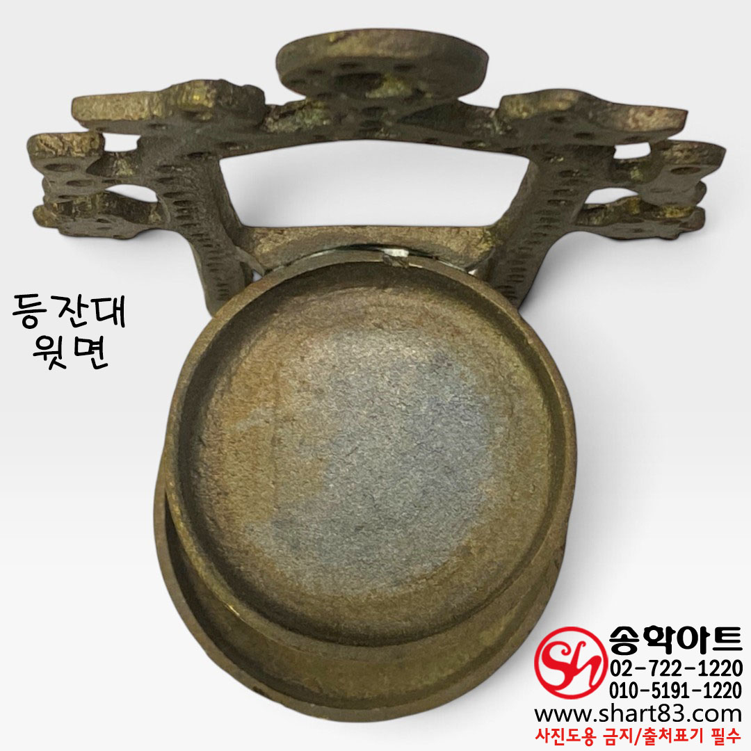 옛날 부엌 호롱대 황동 등잔대 한국 전통 민속 인테리어 오브제 소품 인센트 오일램프 활용 연출 실사용 가능