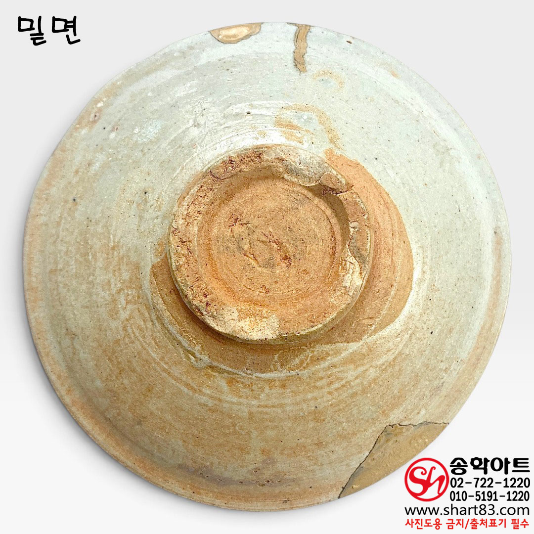 조선 중기 민요계 백자 소접시 제작기법 번조 특성 학술 연구 관찰용 참고 자료로 추천 빈티지 컬렉션 한국 전통 민속 오브제