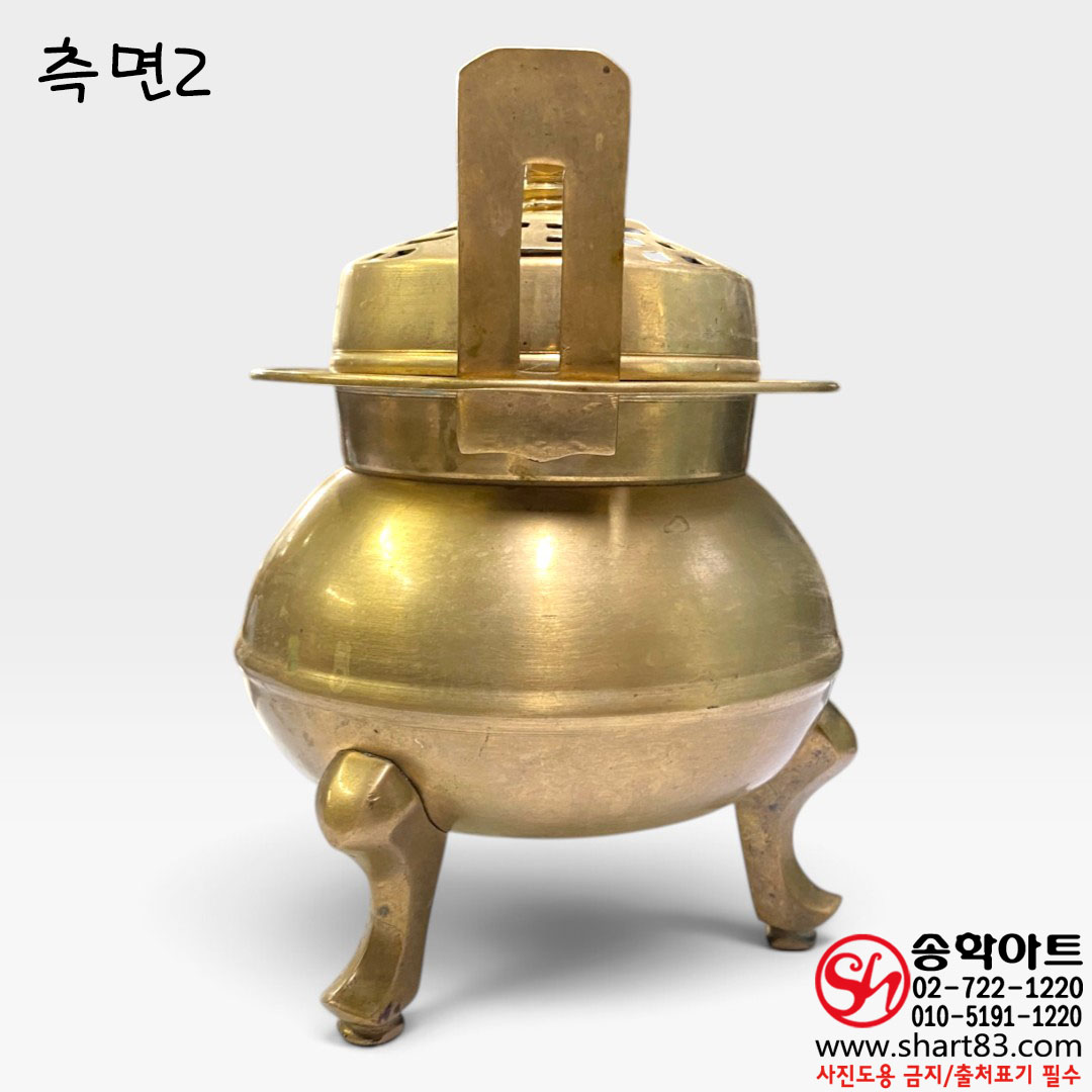 옛날 투각 팔괘문 삼족향로 일제강점기 후기~광복 전후(ca. 1930s–1950s) 신주·놋쇠 계열 동합금 황동향로 빈티지 엔틱 전통 제기