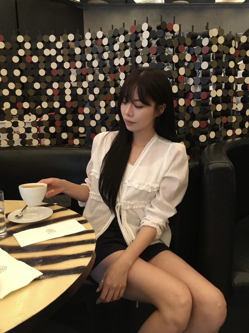 Lino lace cardigan BL