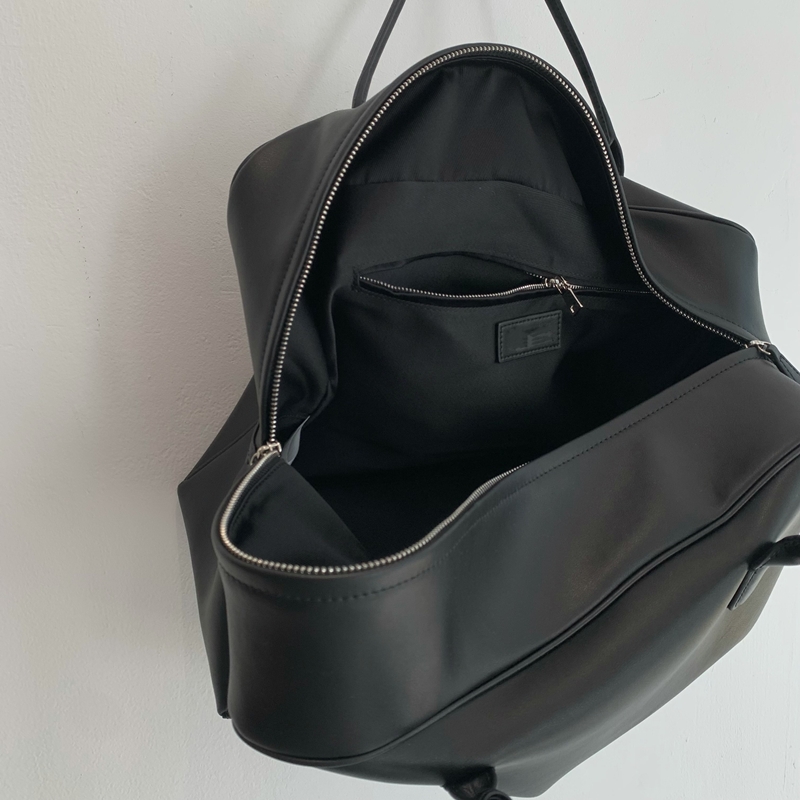 26FW high-quality COWSKIN BAG