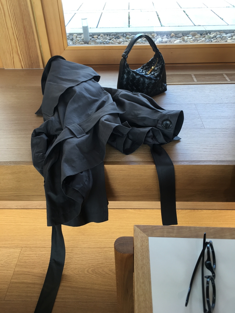 26FW OVER-FIT TRENCH COAT (CHARCOAL)