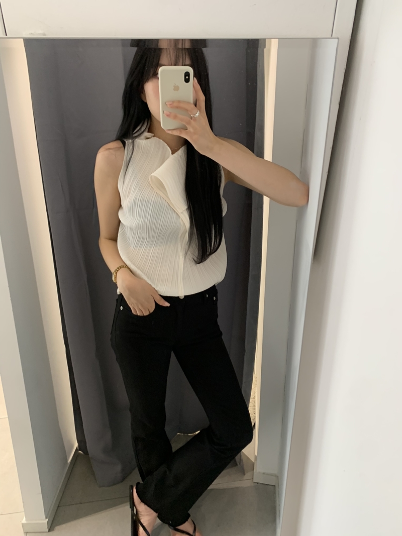 Flower Pleats blouse *premium (ivory, black)