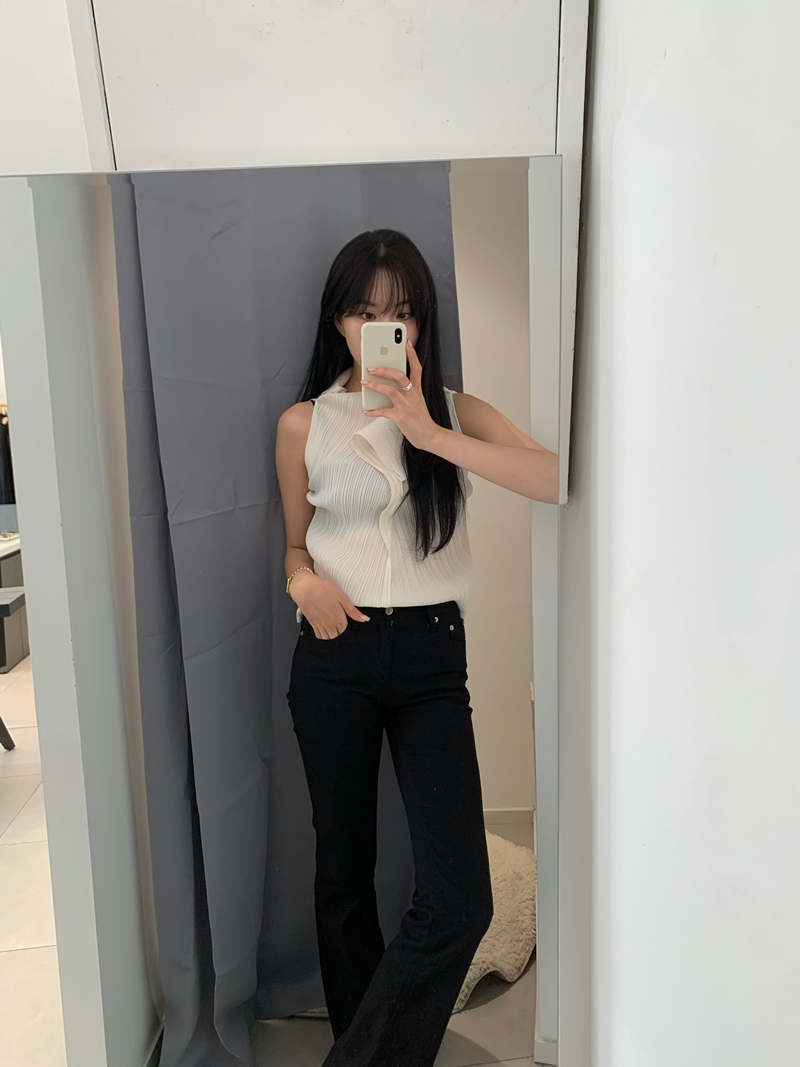 Flower Pleats blouse *premium (ivory, black)