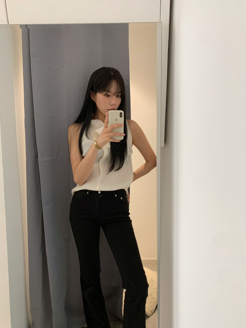 Flower Pleats blouse *premium (ivory, black)