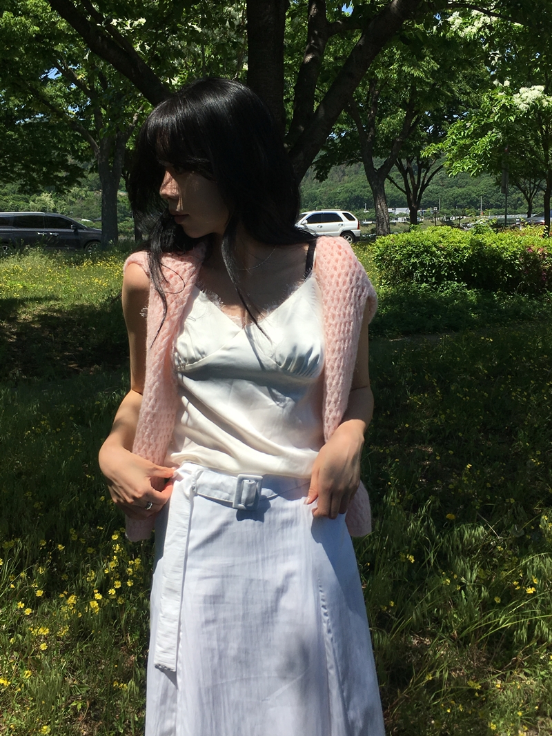 MOLD Satin lace SLEEVELESS *(2COLOR)
