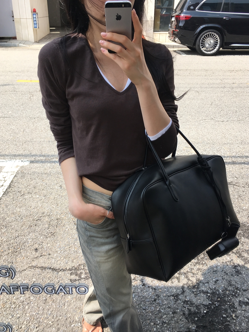 26FW high-quality COWSKIN BAG
