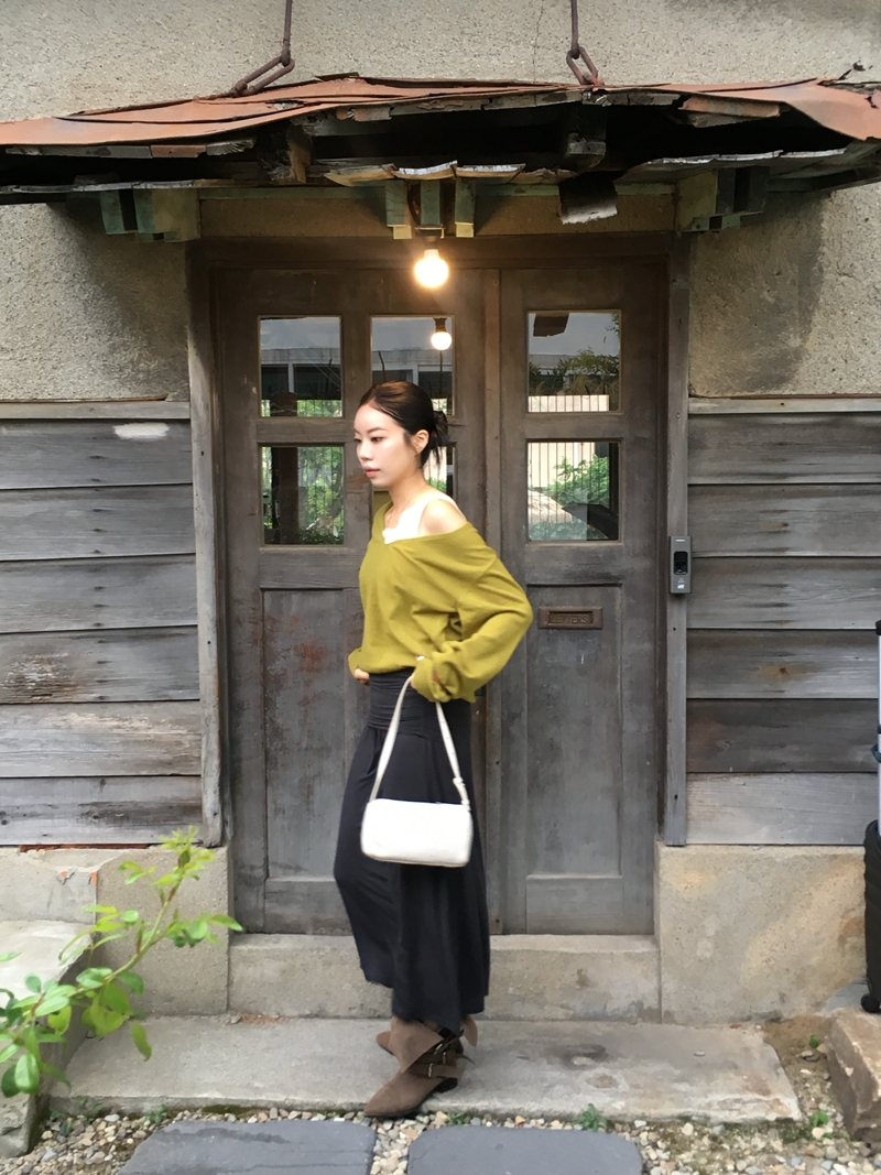 26fw Deep cashmere V-neck knit (3COLOR)